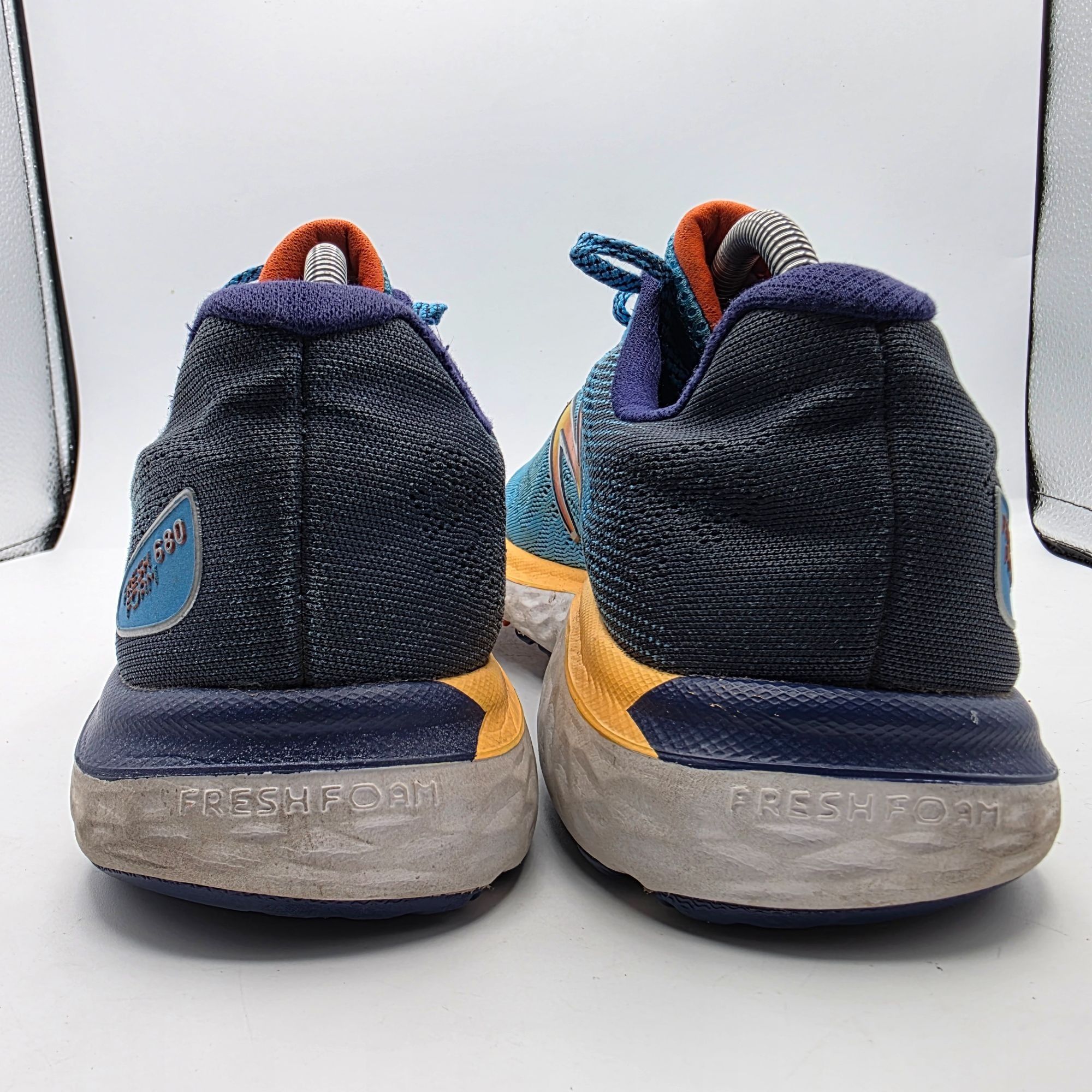 New Balance New Balance Fresh Foam 680v7 Vibrant Sky Mens 10.5 Blue Shoe Size US 10.5 / EU 43-44 - 5 Thumbnail