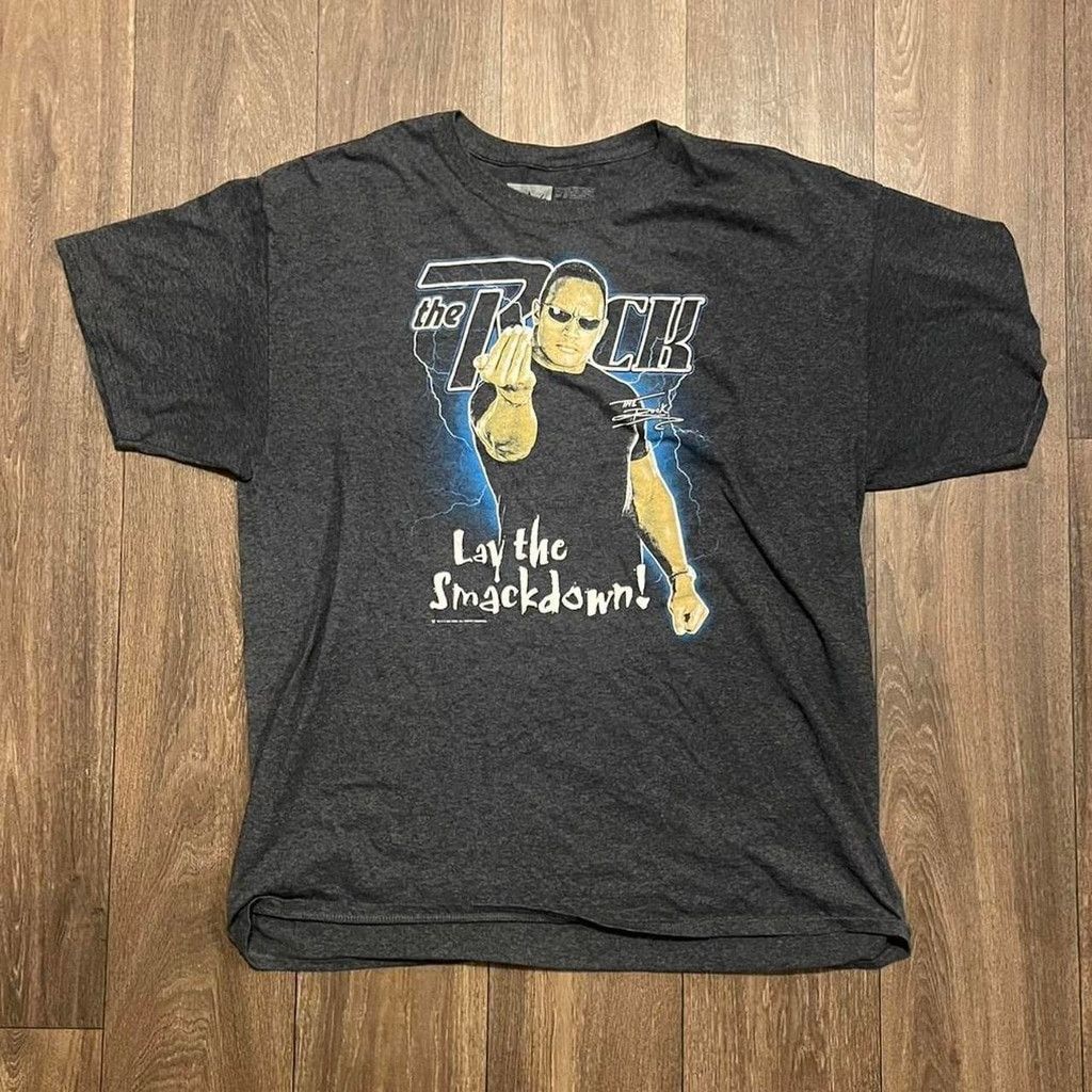 WWE The Rock Lay the Smackdown grey tee size XL Size US XL / EU 56 / 4 - 1 Thumbnail