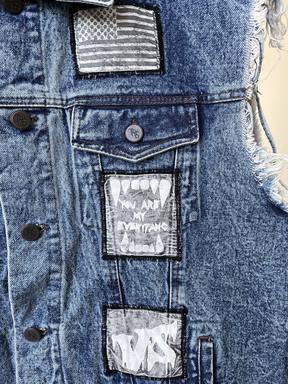 The People Vs. RARE 💎 TPVS Ragged Patches Denim Vest Size US S / EU 44-46 / 1 - 5 Thumbnail