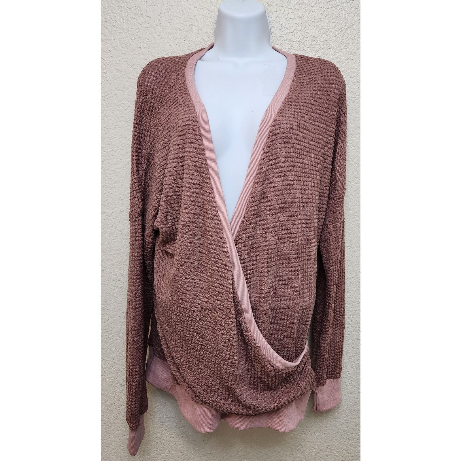 Other Dusty Rose Crisscross Body V Neck Top Large Waffle Knit Size L / US 10 / IT 46 - 1 Thumbnail