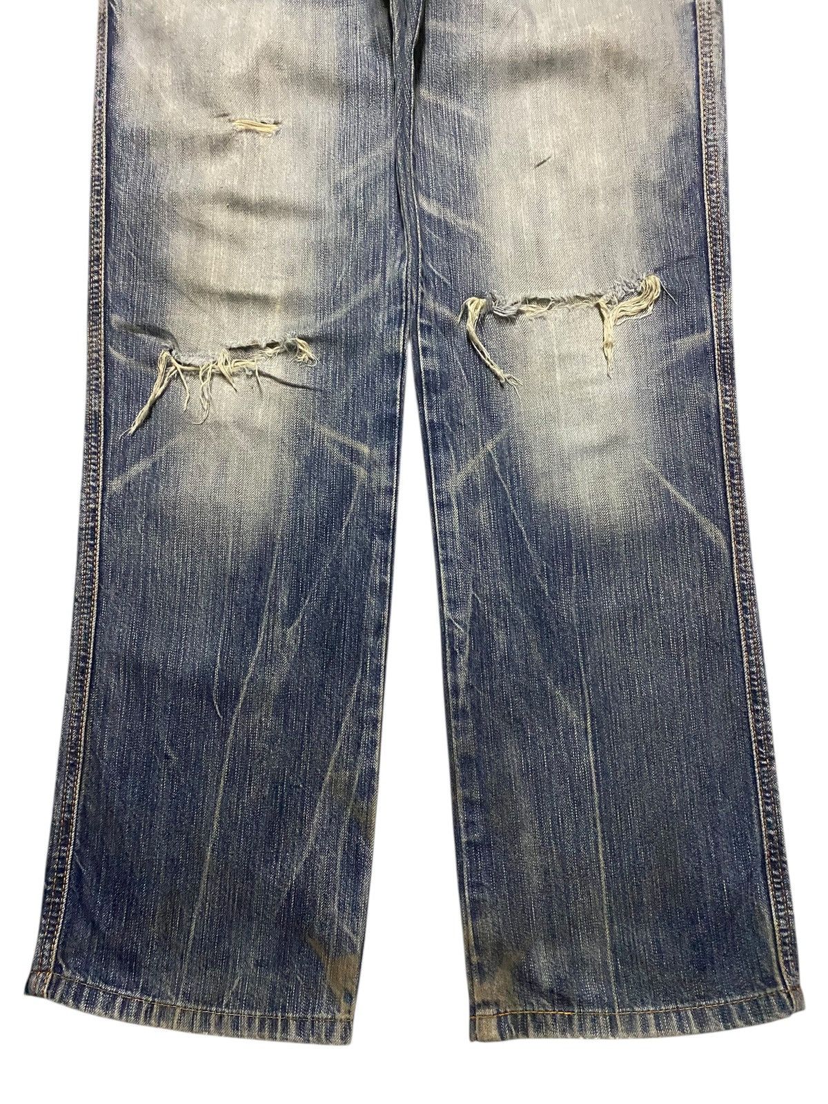 Edwin Vintage Japanese Brand Edwin Bluetrip Distressed Loose Jeans Size US 29 - 5 Thumbnail