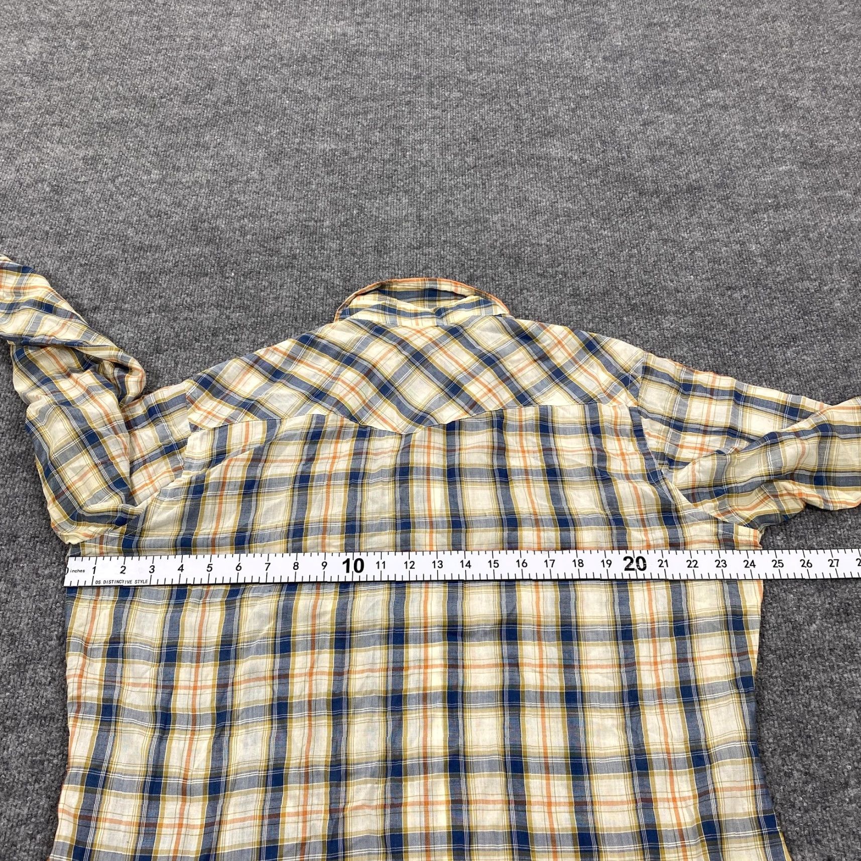 JCPenney VINTAGE JCPenney Shirt Mens XL Beige Plaid Long Sleeve Snap Button Up Pockets Size US XL / EU 56 / 4 - 7 Thumbnail