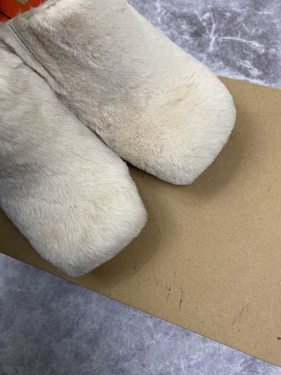 Eckhaus Latta Ugg x Eckhaus Latta Beige Fur Orange Cone Heels Mules Size US 7 / IT 37 - 6 Thumbnail