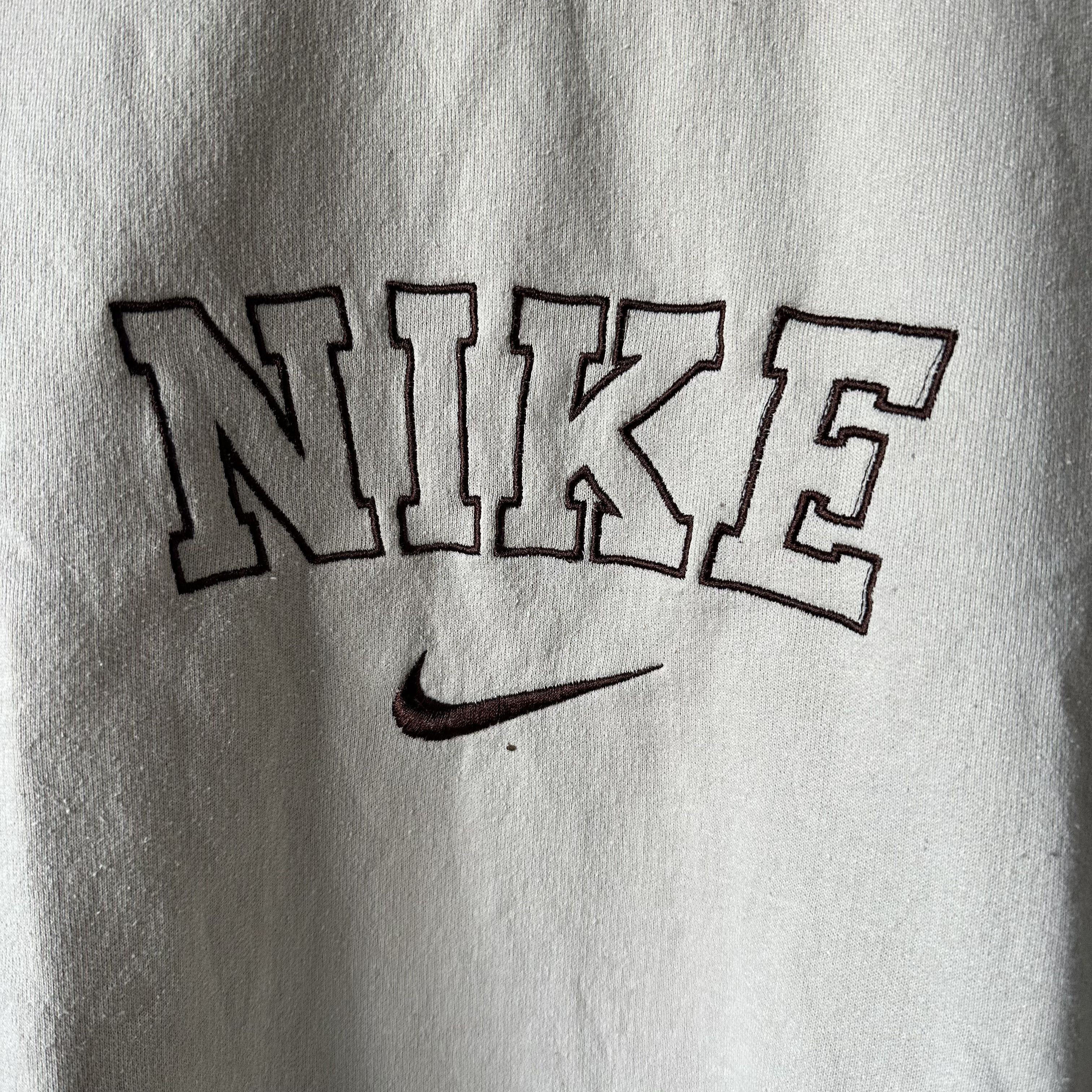 Nike × Vintage Nike y2k Vintage Big Logo Beige Crewneck Sweatshirt Size US S / EU 44-46 / 1 - 3 Thumbnail