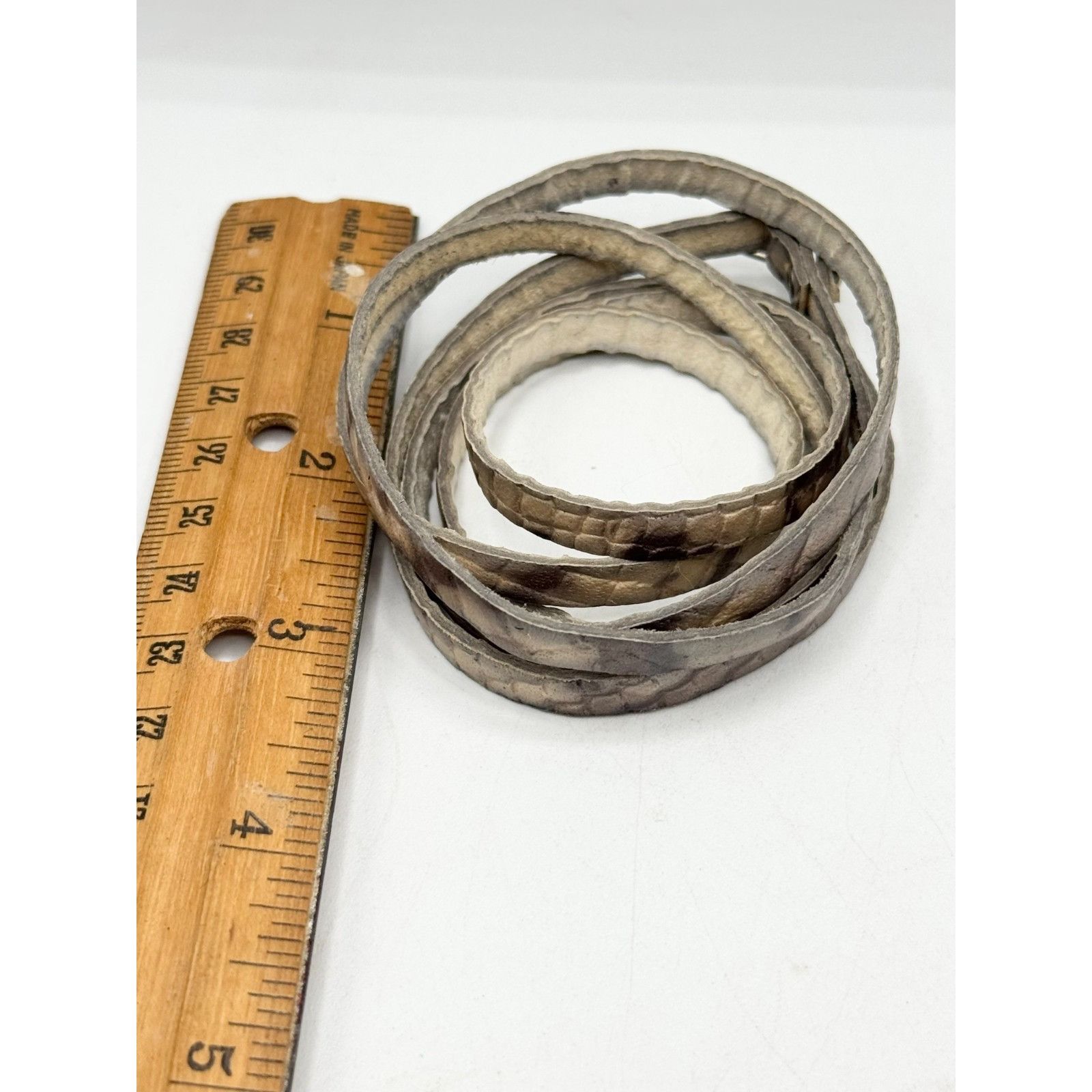 Vintage Vintage snake skin style leather wrap bracelet Size ONE SIZE - 3 Thumbnail