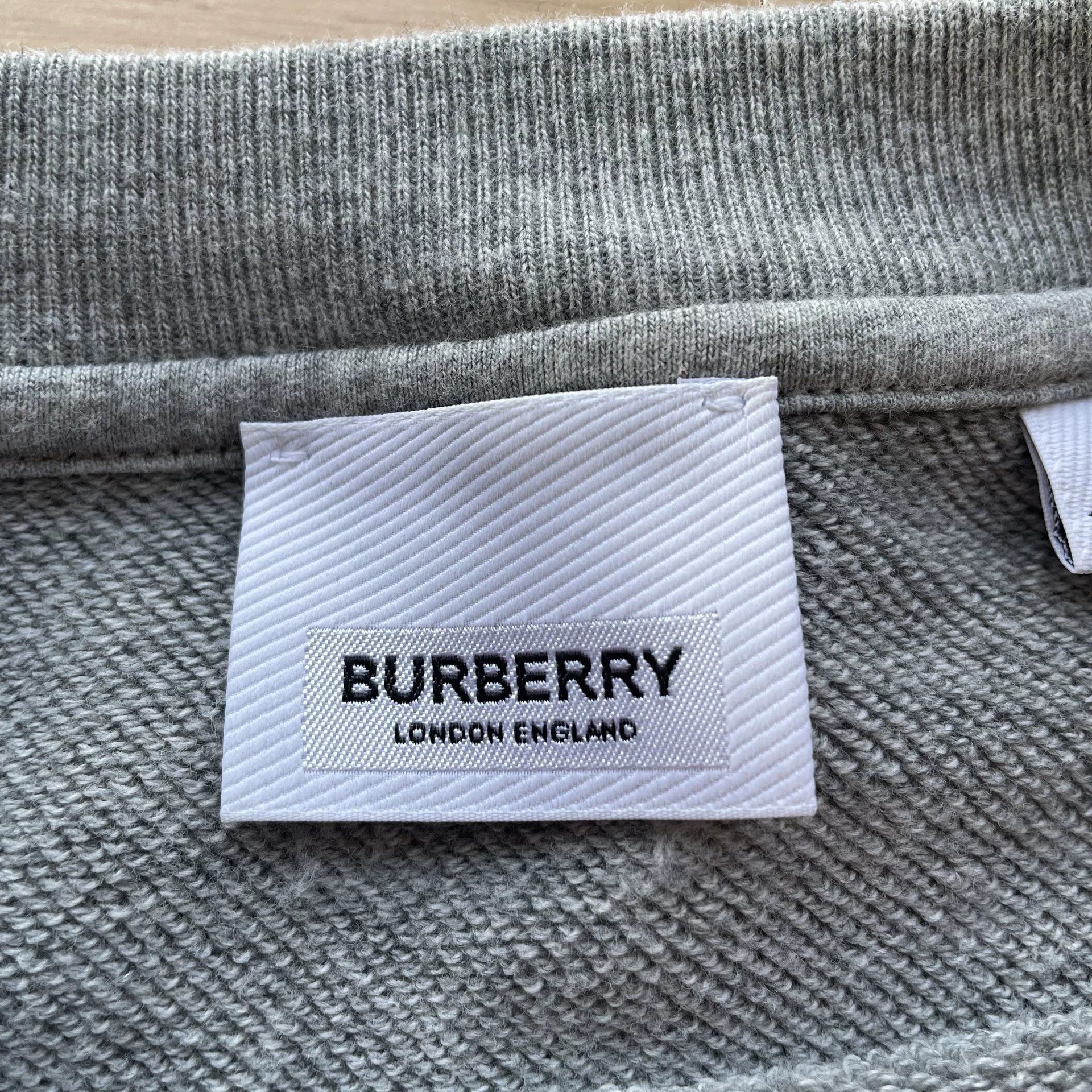 Burberry Burberry 95 New Animal Logo Crewneck 14Y Sweatshirt Size XXS / US 00 / IT 34 - 4 Thumbnail