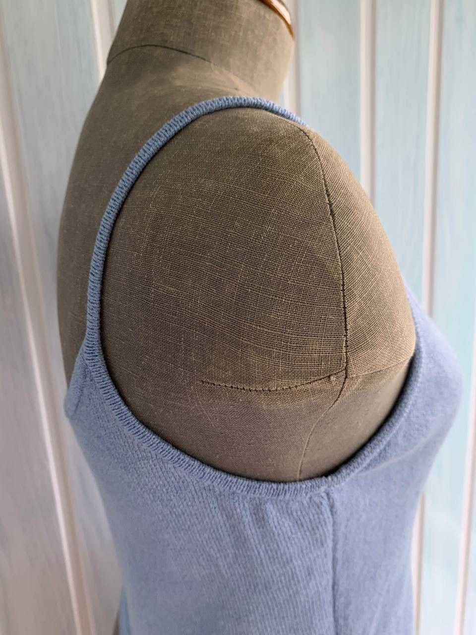 Designer × St. John Vintage St. John USA Women Blue Knit Wool Spaghetti Tank Top Size S / US 4 / IT 40 - 7 Thumbnail