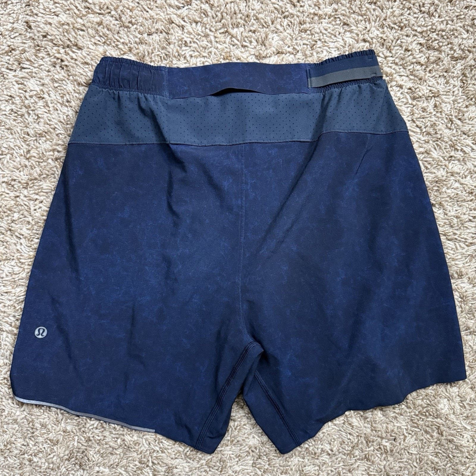 Lululemon LuluLemon Surge Running Shorts Athletic Gym 5” Inseam Blue Size US 30 / EU 46 - 2 Thumbnail