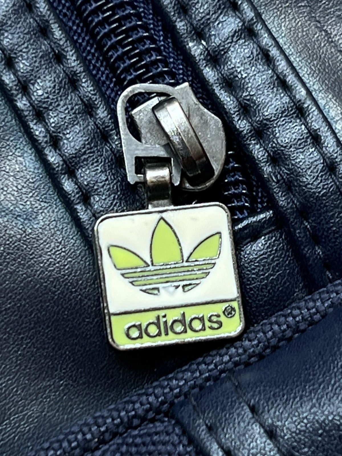 Adidas Adidas Navy Blue Yellow Polka Dot Sample Messenger Bag Size ONE SIZE - 7 Thumbnail