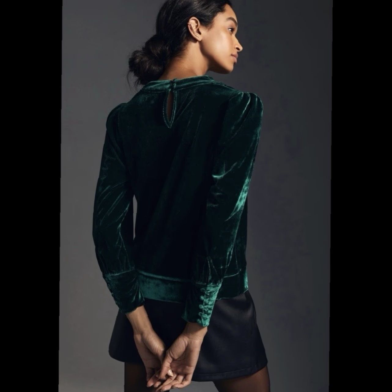 Anthropologie Anthropologie BTFL Life Green Velvet Cowl Neck Top XS Balloon Sleeves Size XS / US 0-2 / IT 36-38 - 3 Thumbnail