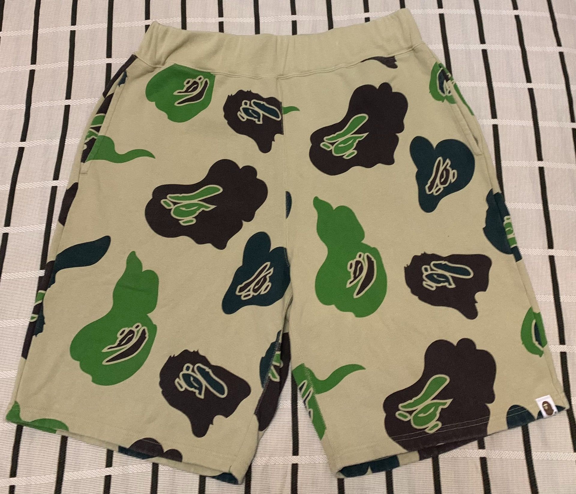 Bape Bape Ape Head Shorts XL Men Size US 36 / EU 52 - 1 Thumbnail