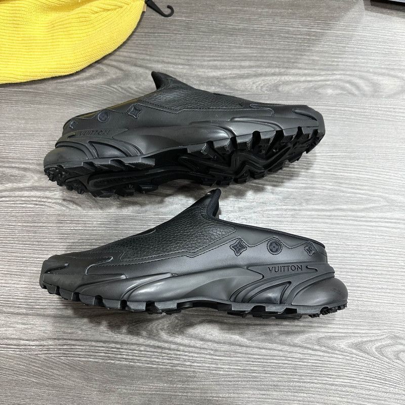 Louis Vuitton Louis Vuitton Runner Tatic Black Slip-On Shoes - Size US 8.5 / EU 41-42 - 6 Thumbnail
