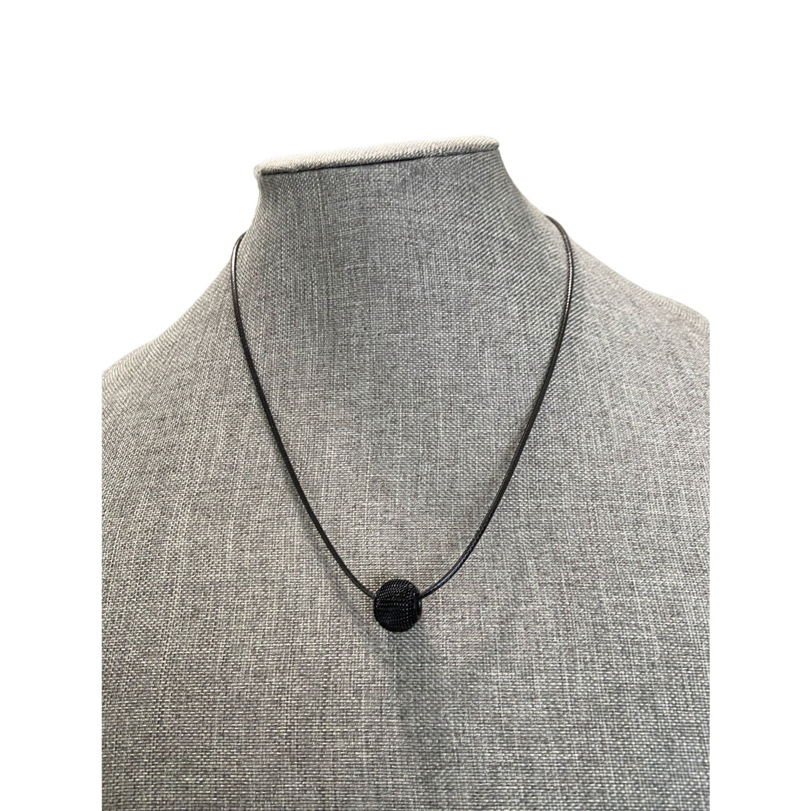 Handmade black mesh bead necklace Size ONE SIZE - 1 Thumbnail