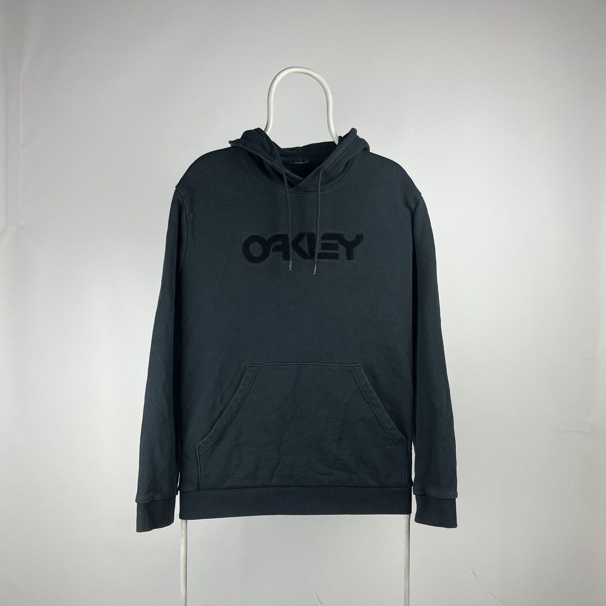 Oakley Oakley hoodie embroidered logo y2k size Medium Size US M / EU 48-50 / 2 - 1 Thumbnail