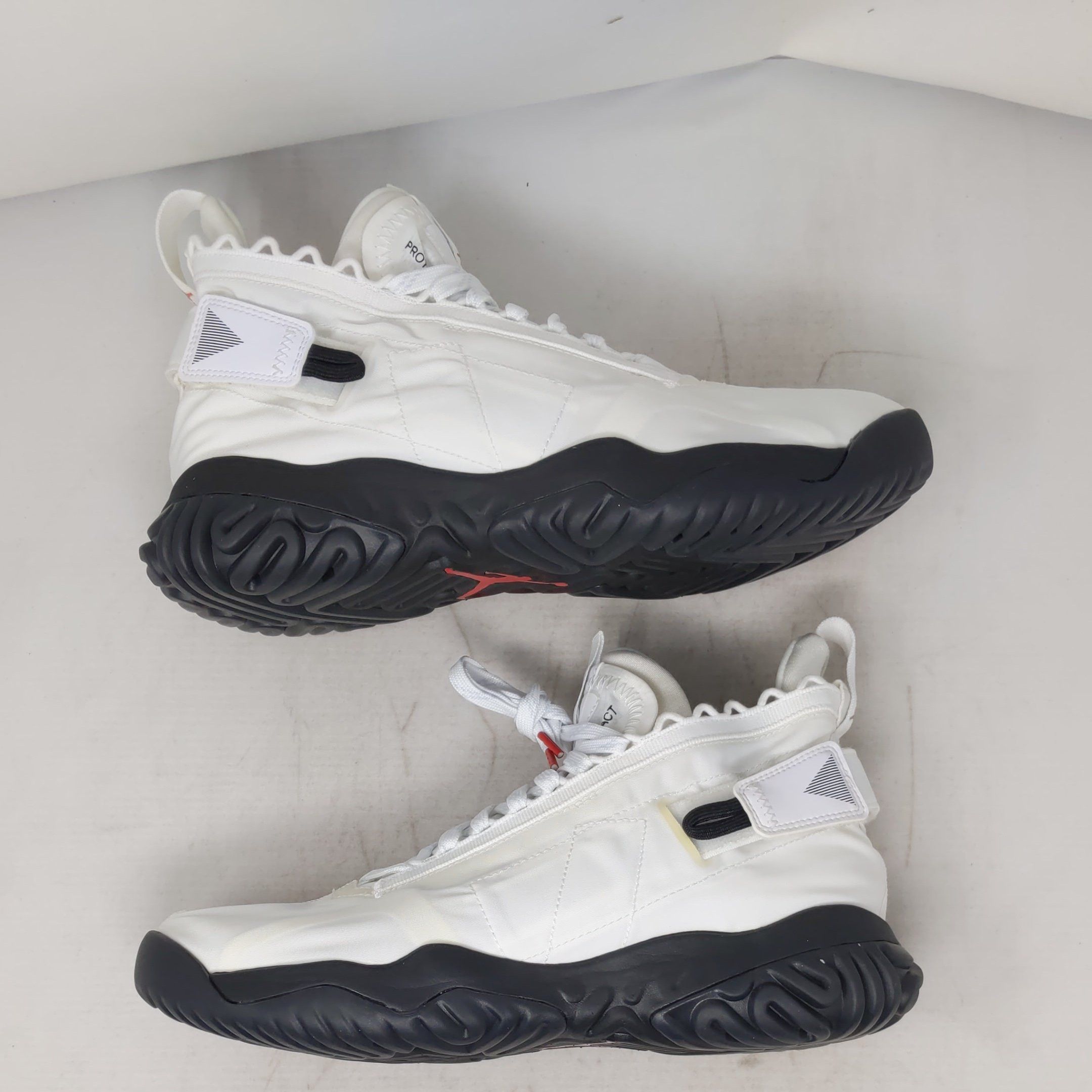Jordan proto react white black shop