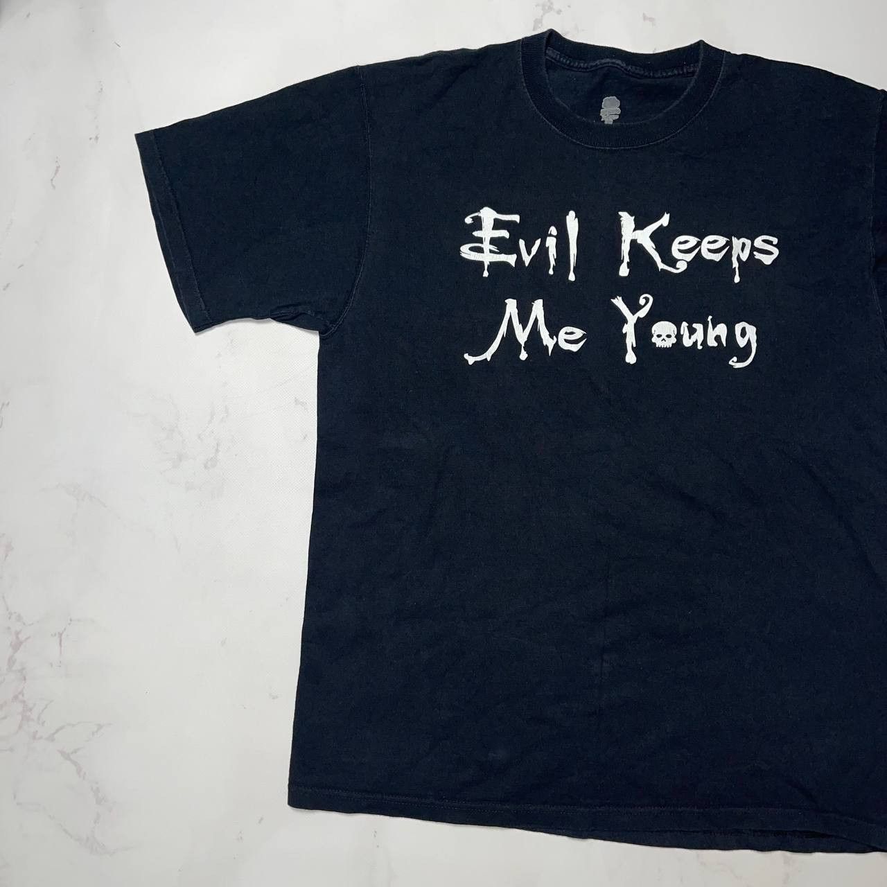Vintage Evil Keeps Me Young Villain Motto Artist Ray VanTilburg XL Size US XL / EU 56 / 4 - 5 Thumbnail