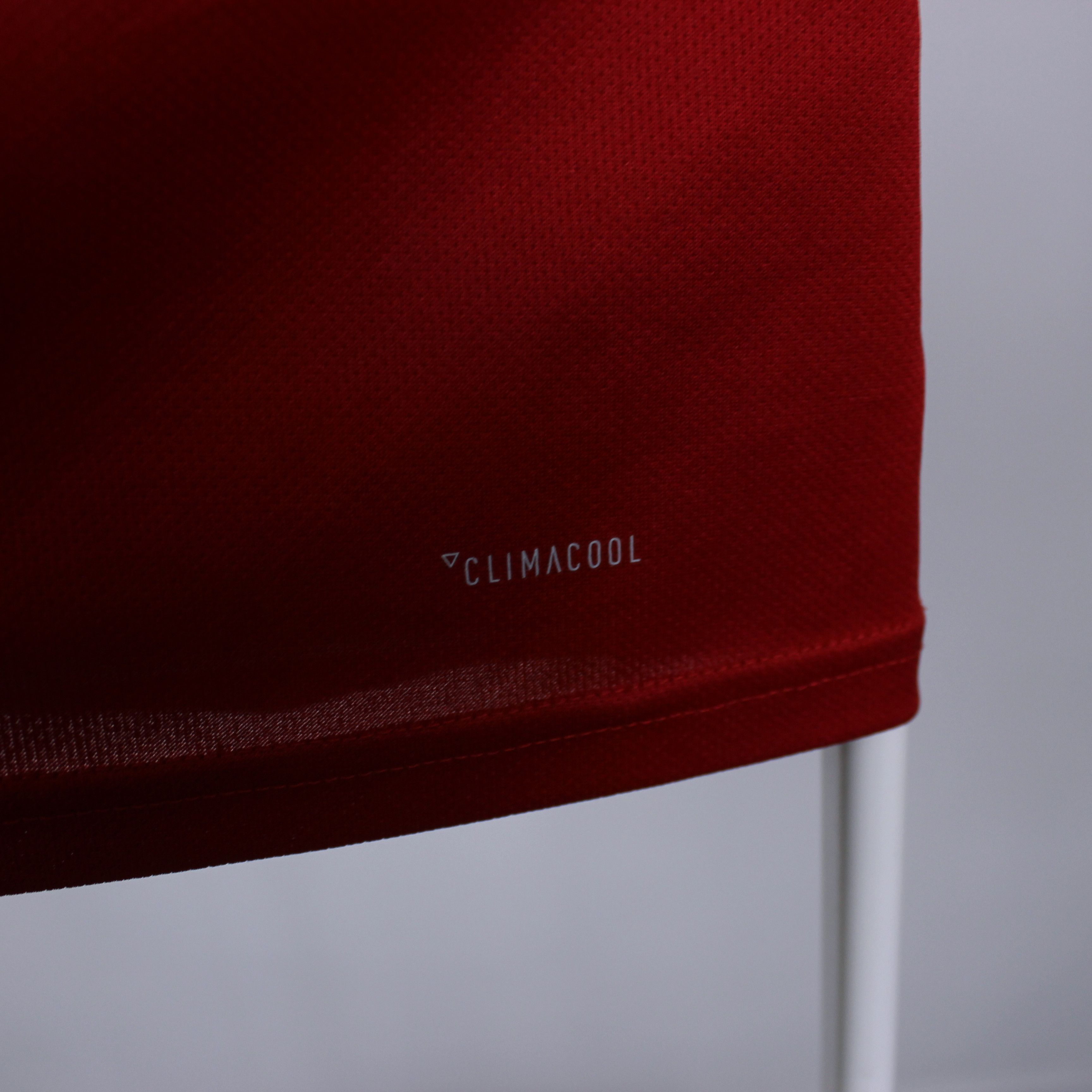 Adidas ARSENAL 2019/2020 SHIRT FOOTBALL SOCCER JERSEY ADIDAS EH5701 Size US M / EU 48-50 / 2 - 6 Thumbnail