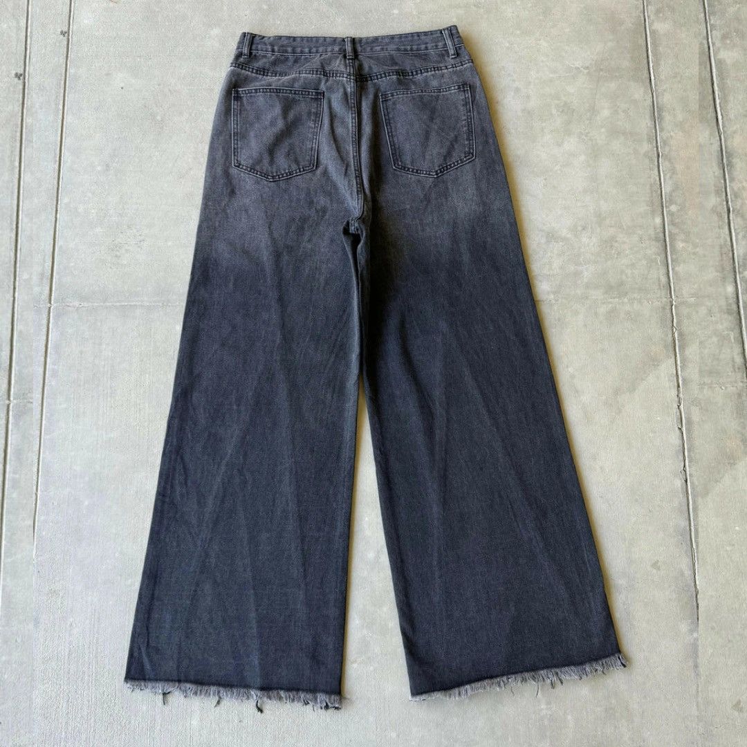Japanese Brand Faded black baggy embroidered jeans Size US 32 / EU 48 - 2 Thumbnail