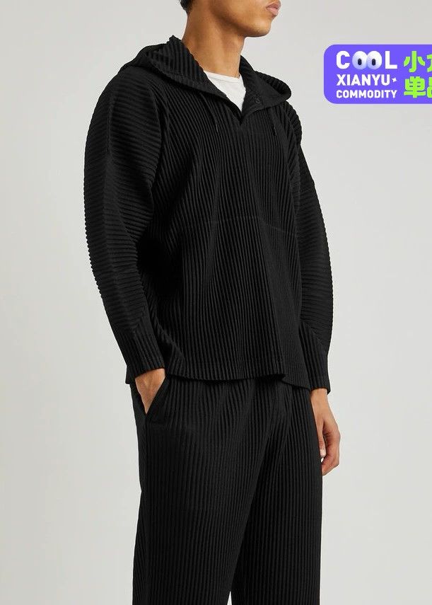 Issey Miyake Issey Miyake size:2 Black pleated sweatshirt Size S / US 4 / IT 40 - 1 Thumbnail