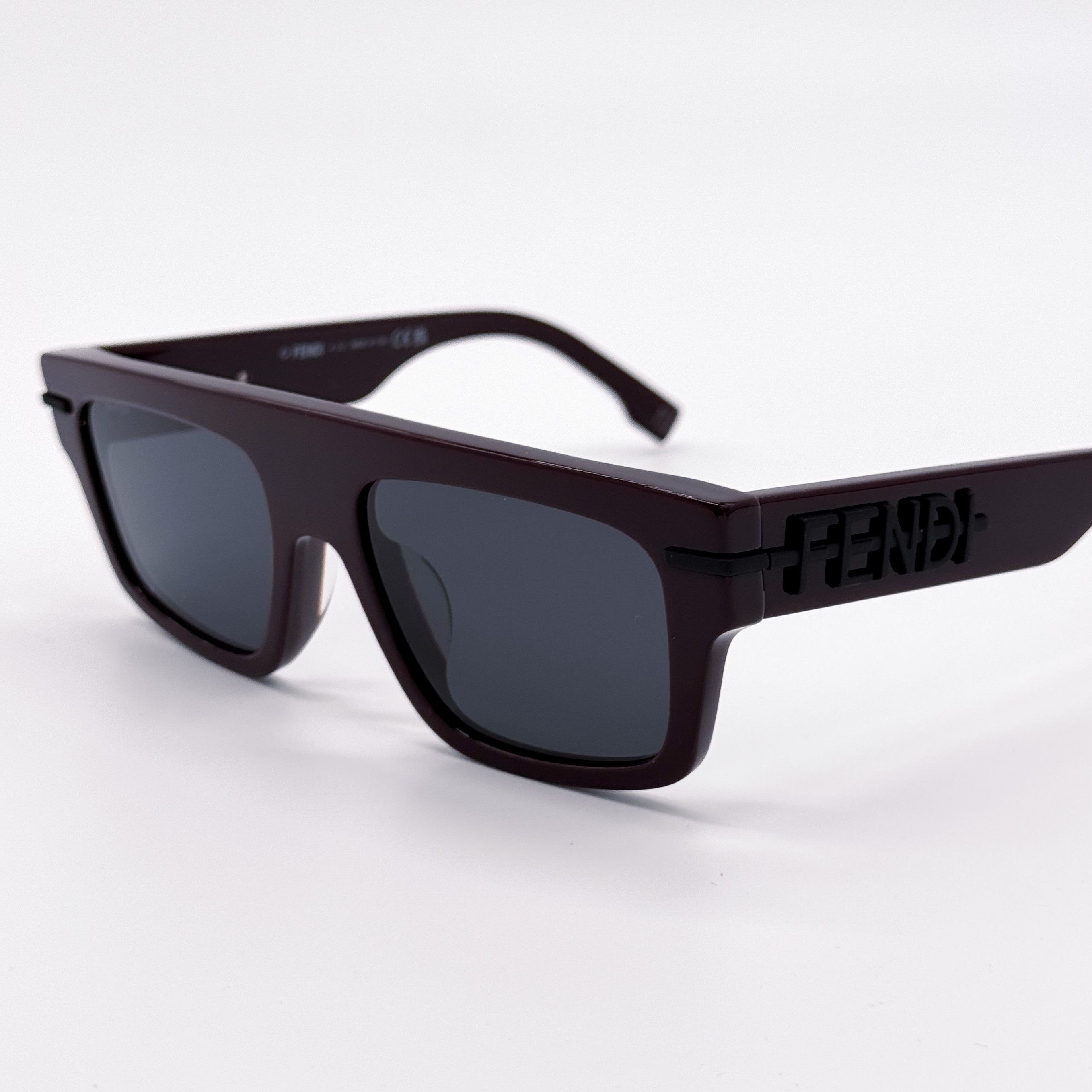 Fendi NEW FENDI FE40091U 69A BORDEAUX GREY SQUARE MEN SUNGLASSES Size ONE SIZE - 4 Thumbnail