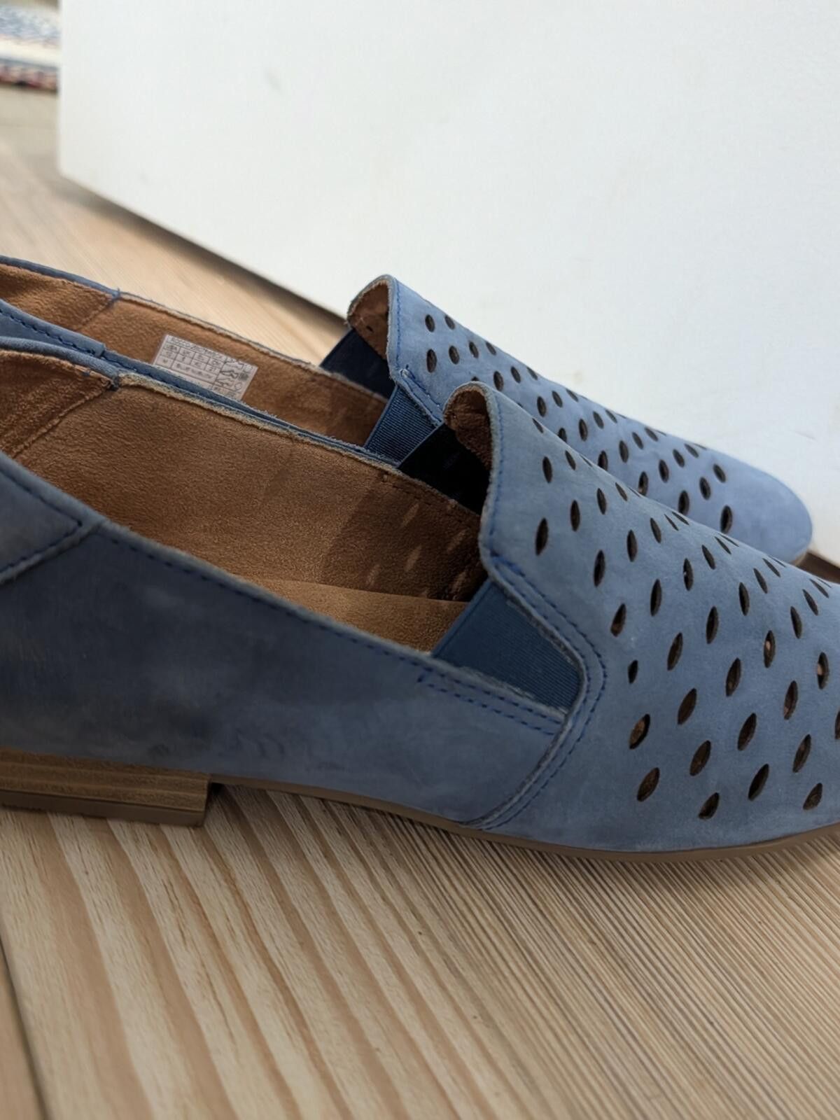 Other Earth Origins Women’s Perforated Blue Suede Slip-On Loafers Size US 10 / IT 40 - 4 Thumbnail