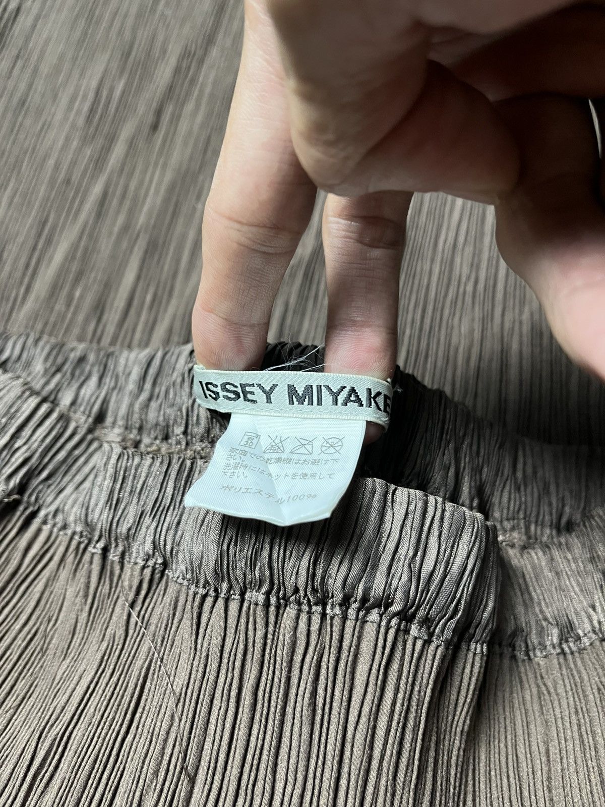 Homme Plisse Issey Miyake × Issey Miyake × Pleats Please Issey Miyake VINTAGE ISSEY MIYAKE PLEATS PLEASE BROWN Size 31" - 7 Thumbnail