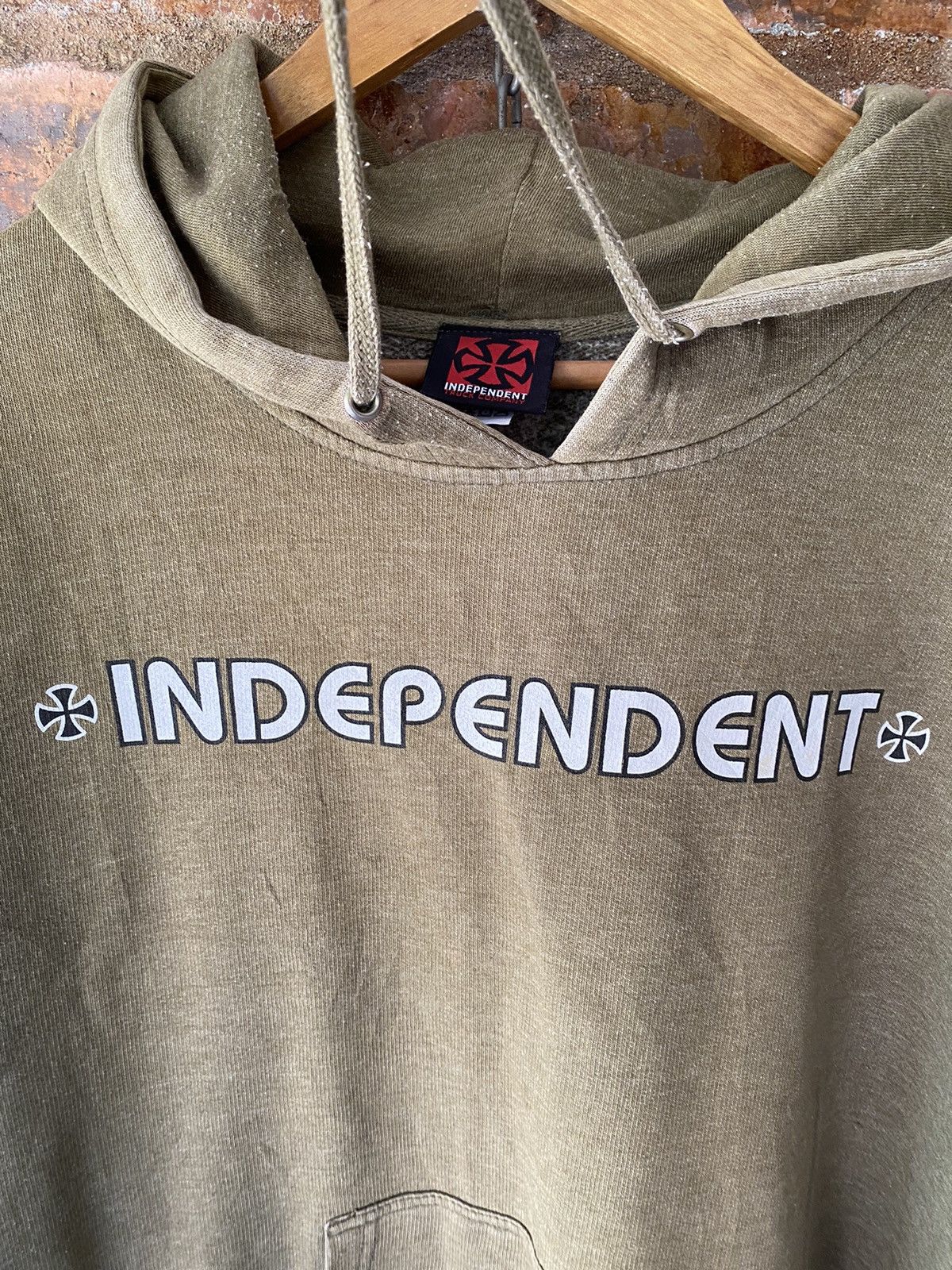 Independent Truck Co. 2000s Big Both logo hoodie Size US L / EU 52-54 / 3 - 4 Thumbnail