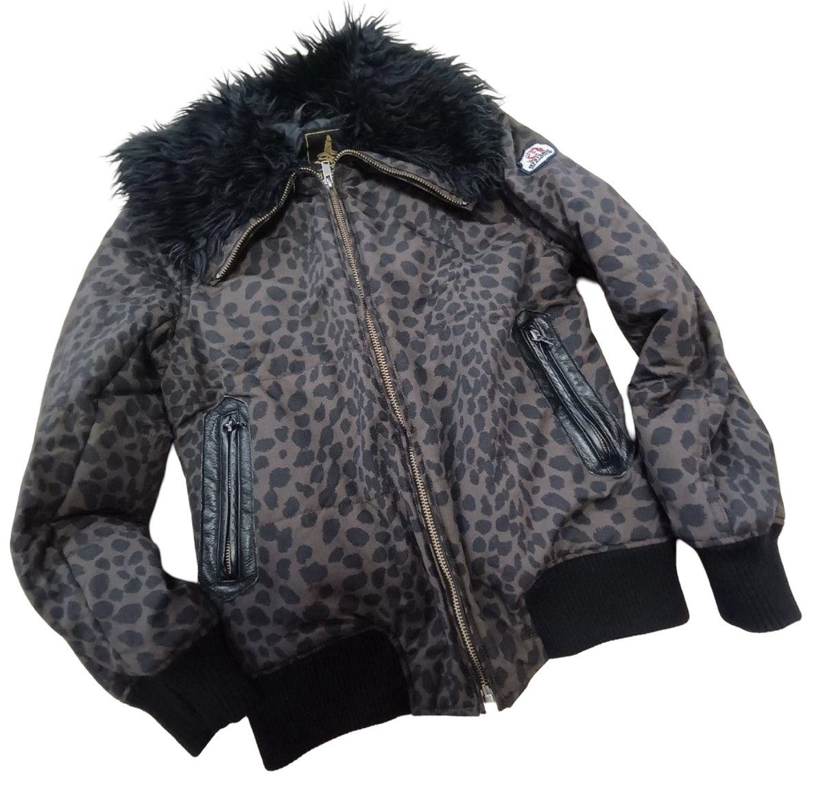 Hysteric Glamour HYSTERIC GLAMOUR Primaloft Leopard Print Fur Collar Jacket Size US S / EU 44-46 / 1 - 1 Thumbnail