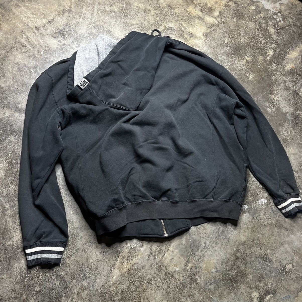 Vintage vintage raiders nfl zip up thrashed hoodie Size US XXL / EU 58 / 5 - 7 Thumbnail