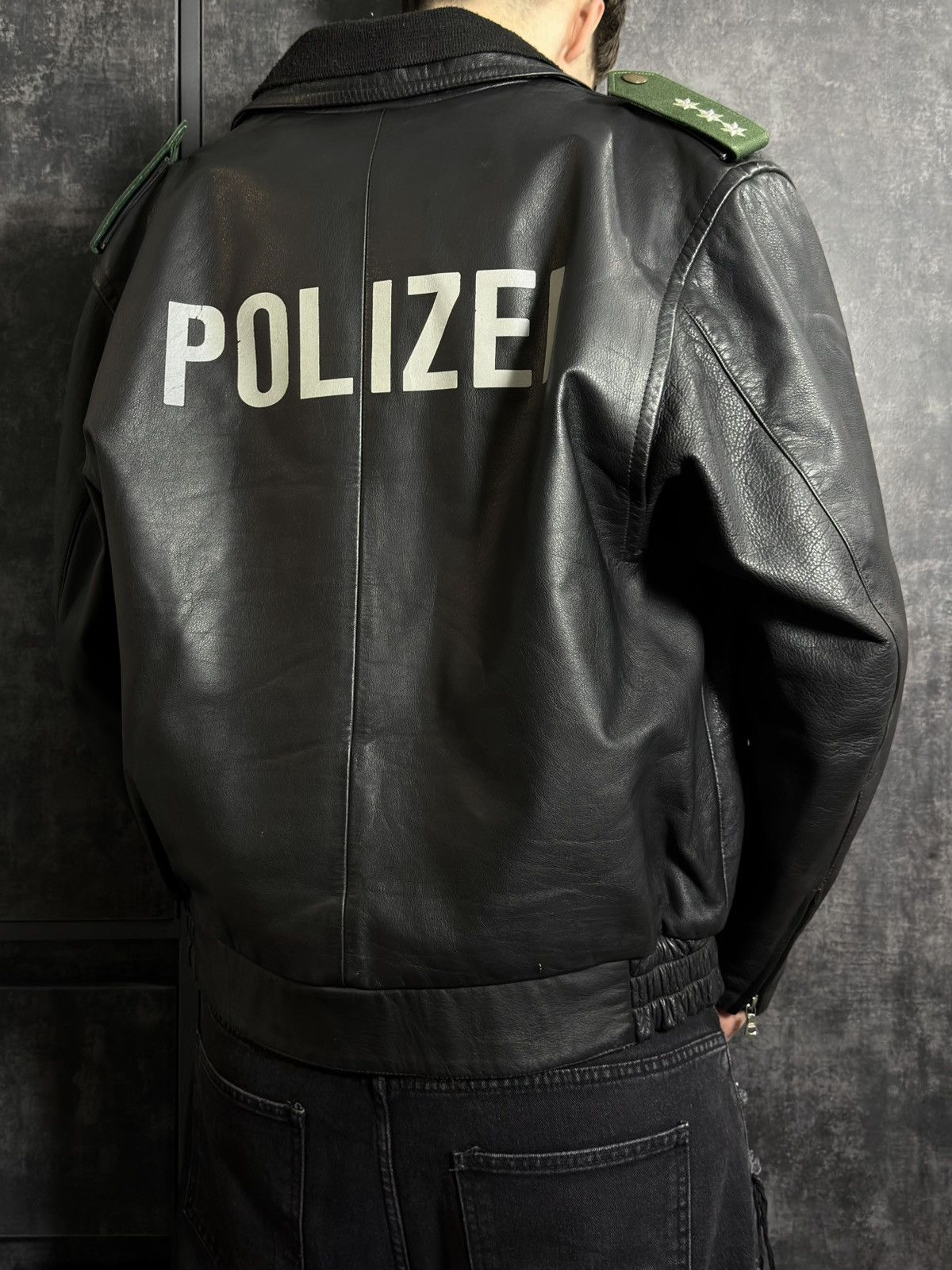Vintage Crazy Vintage 90s Polizei Leather Aviator Jacket Vetements Size US L / EU 52-54 / 3 - 14 Thumbnail