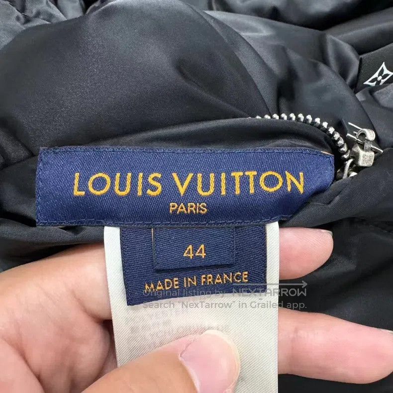 Louis Vuitton Louis Vuitton Grey mink fur double-faced waistcoat vest Size US S / EU 44-46 / 1 - 3 Thumbnail