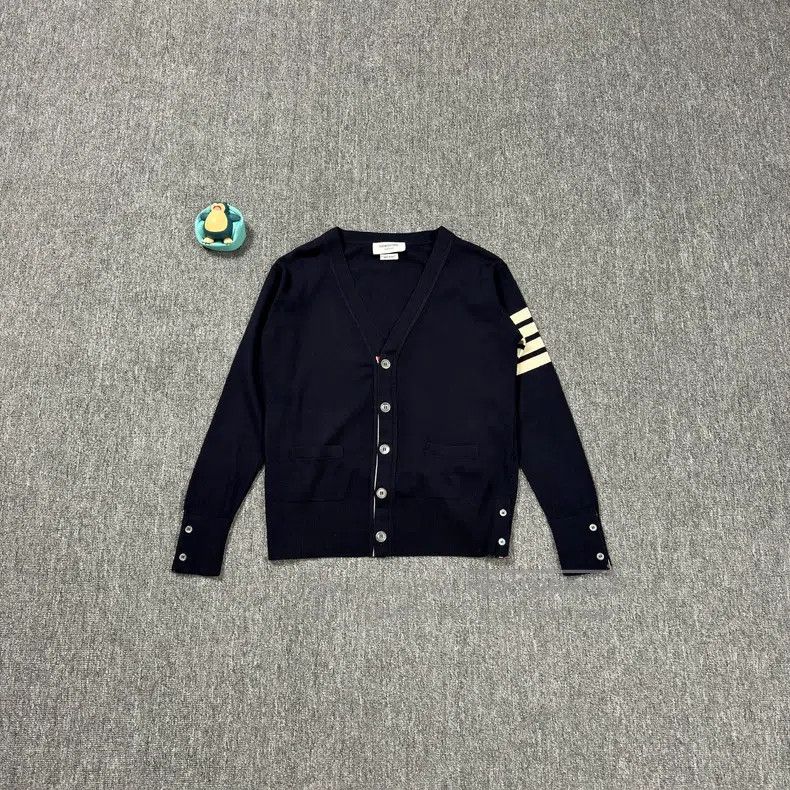 Thom Browne Thom Browne Blue four stripes V-neck wool cardigan Size US M / EU 48-50 / 2 - 1 Thumbnail