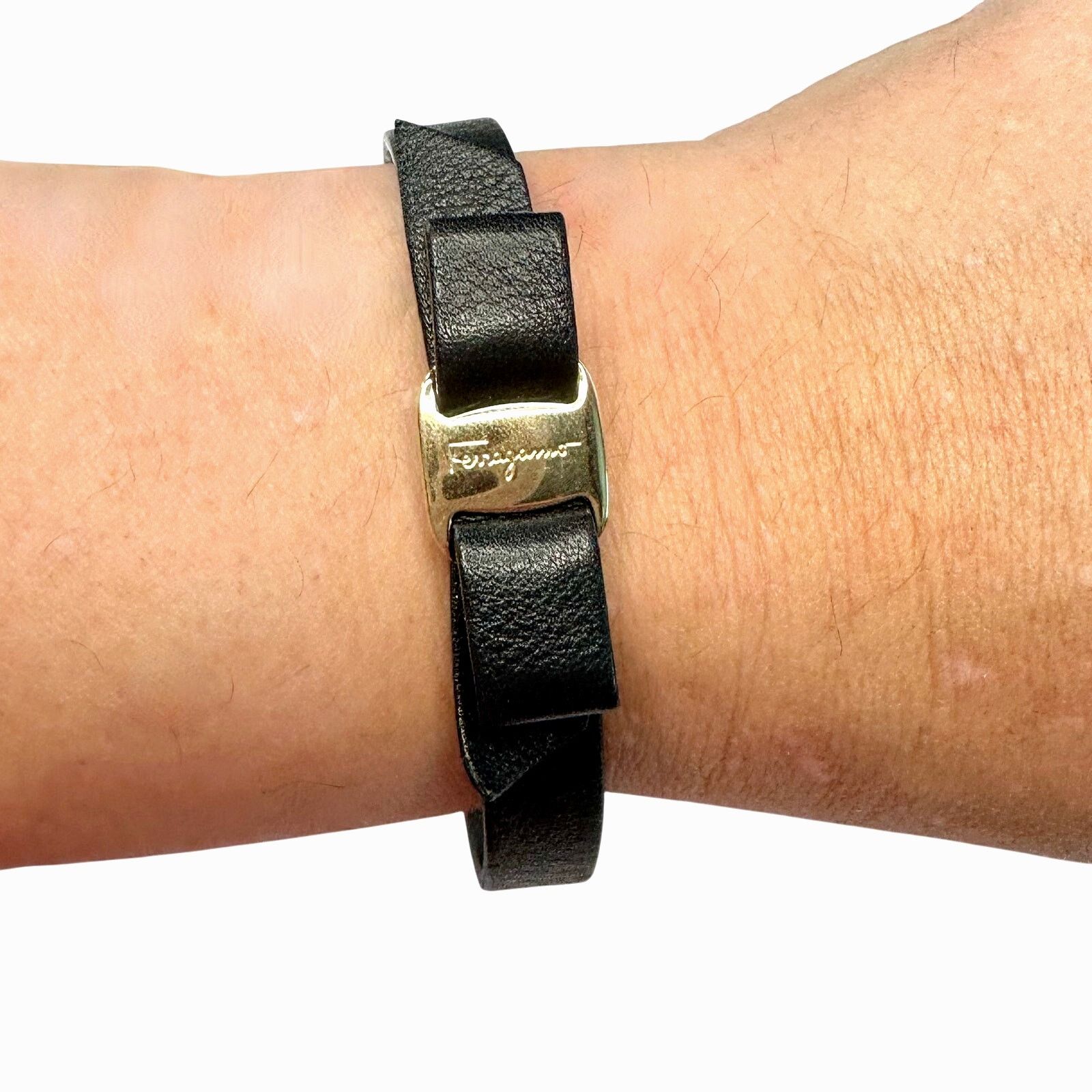 Salvatore Ferragamo Salvatore Ferragamo Black Leather Vara Bow Bracelet w Pouch Size ONE SIZE - 6 Thumbnail