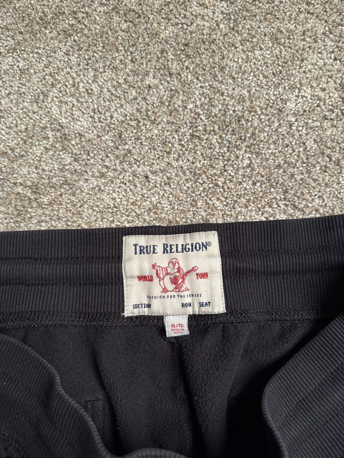 True Religion BLACK TRUE RELIGION CUFFED SWEATPANTS Size US 32 / EU 48 - 4 Thumbnail