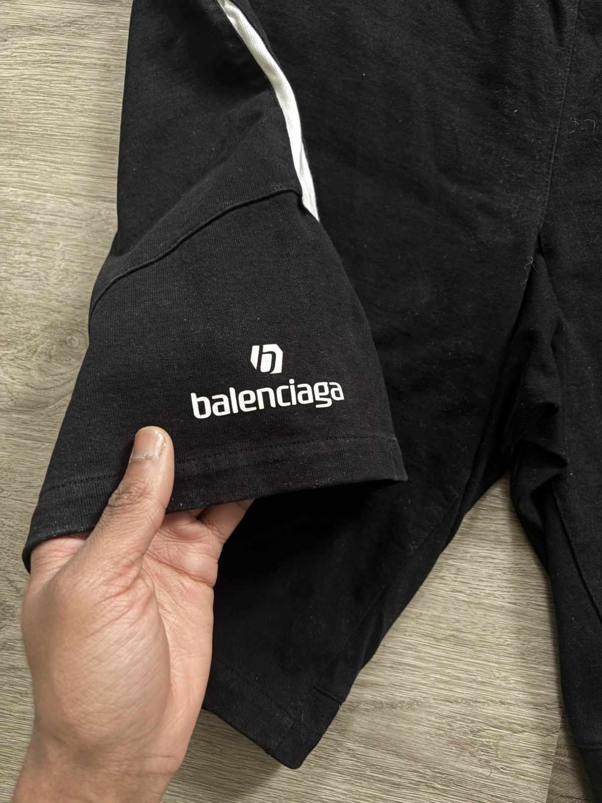 Balenciaga Balenciaga Soccer Logo Short Size US 28 / EU 44 - 4 Thumbnail