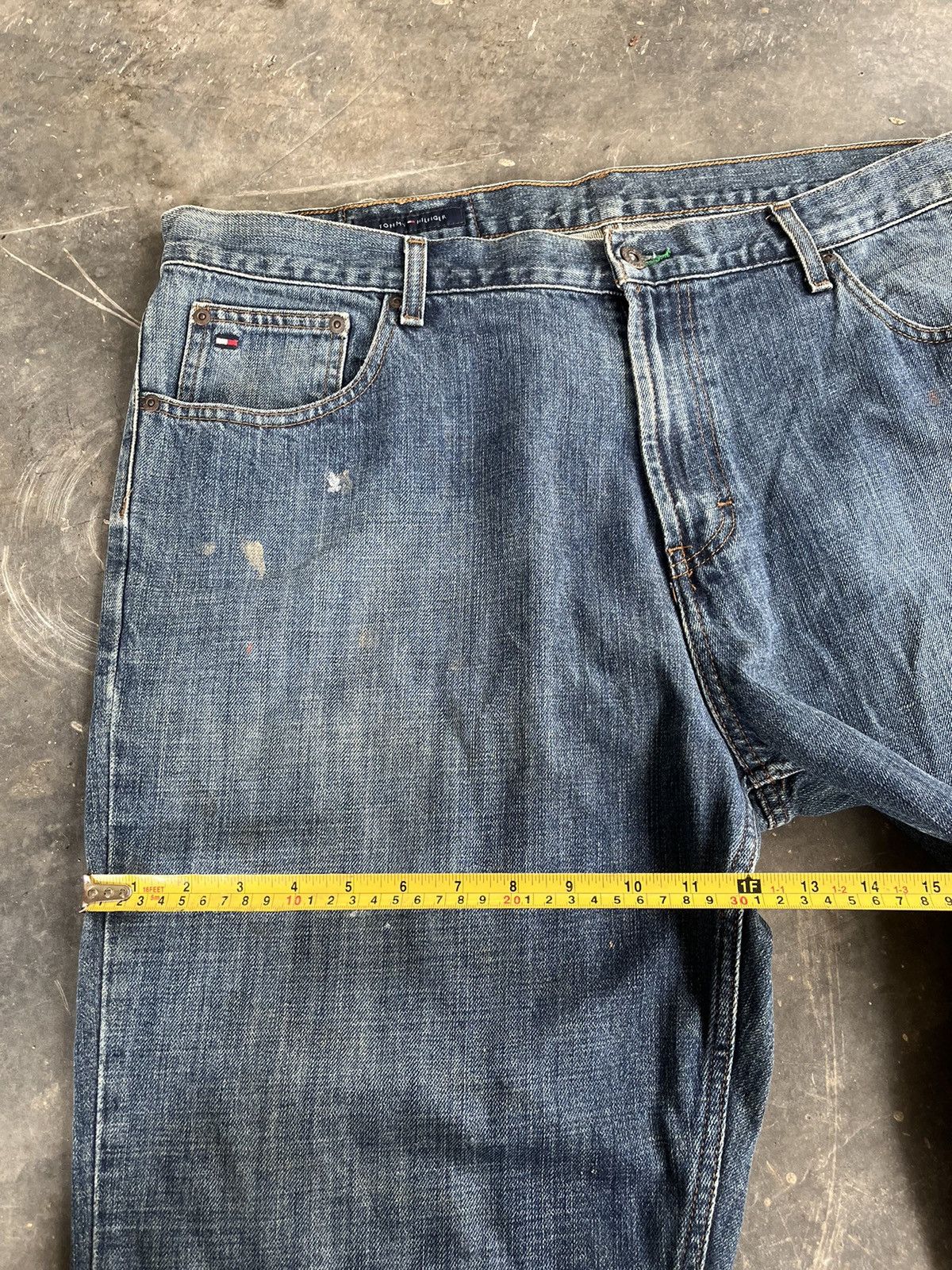 Tommy Hilfiger × Vintage Baggy Tommy Hilfiger Denim Size US 38 / EU 54 - 12 Thumbnail