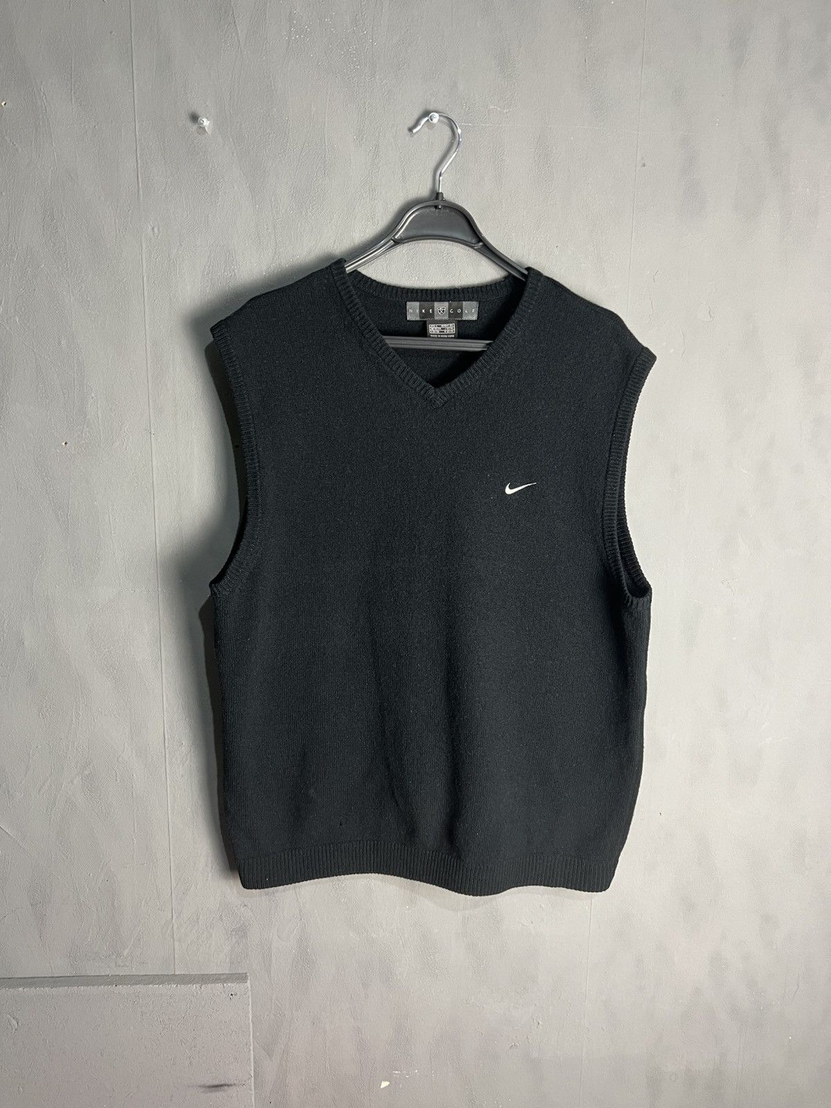 Nike Mens Vintage Nike Golf Wool Vest Size US L / EU 52-54 / 3 - 1 Thumbnail