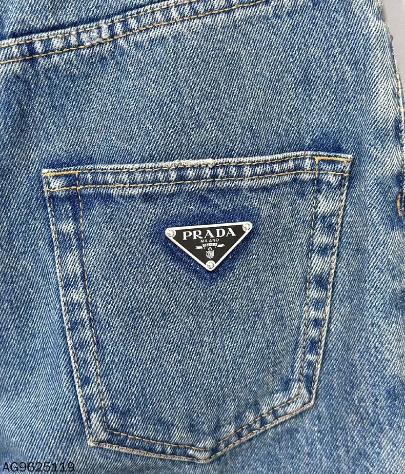 Prada Prada Size 24 New back triangle logo jeans 2502-Nextarrow Size US 26 / EU 42 - 5 Thumbnail