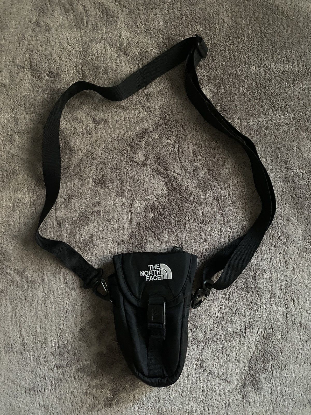 The North Face Sling Bag in Black, Men's