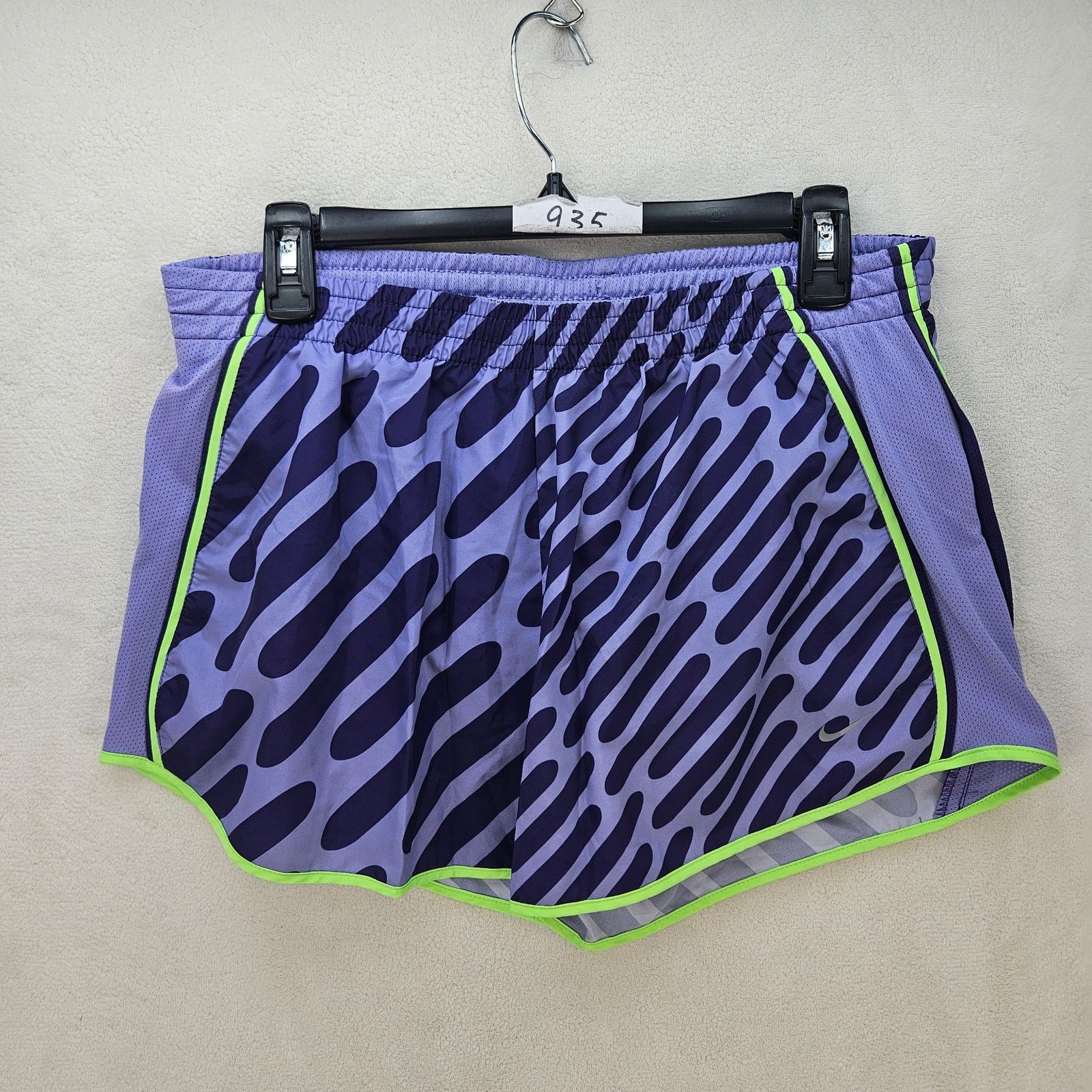 Nike NIKE WOMEN'S LARGE DRI-FIT RUNNING SHORTS PURPLE STRIPES Size 32" / US 10 / IT 46 - 1 Thumbnail