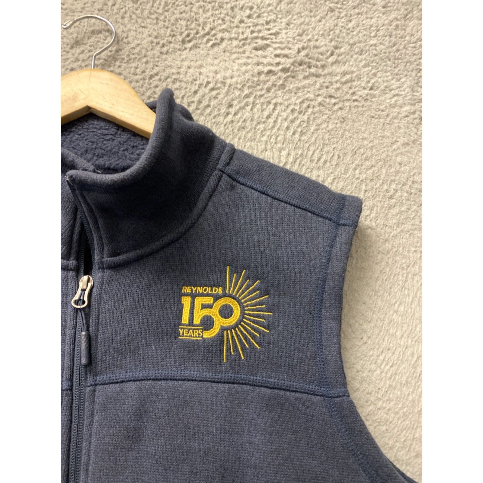 The North Face The North Face Vest Men XL Navy Blue Soft Zip Insulated Lightweight Full Zip | Outdoor, Golf, Hiking, Travel, Workwear | Regular Fit Size US XL / EU 56 / 4 - 3 Thumbnail