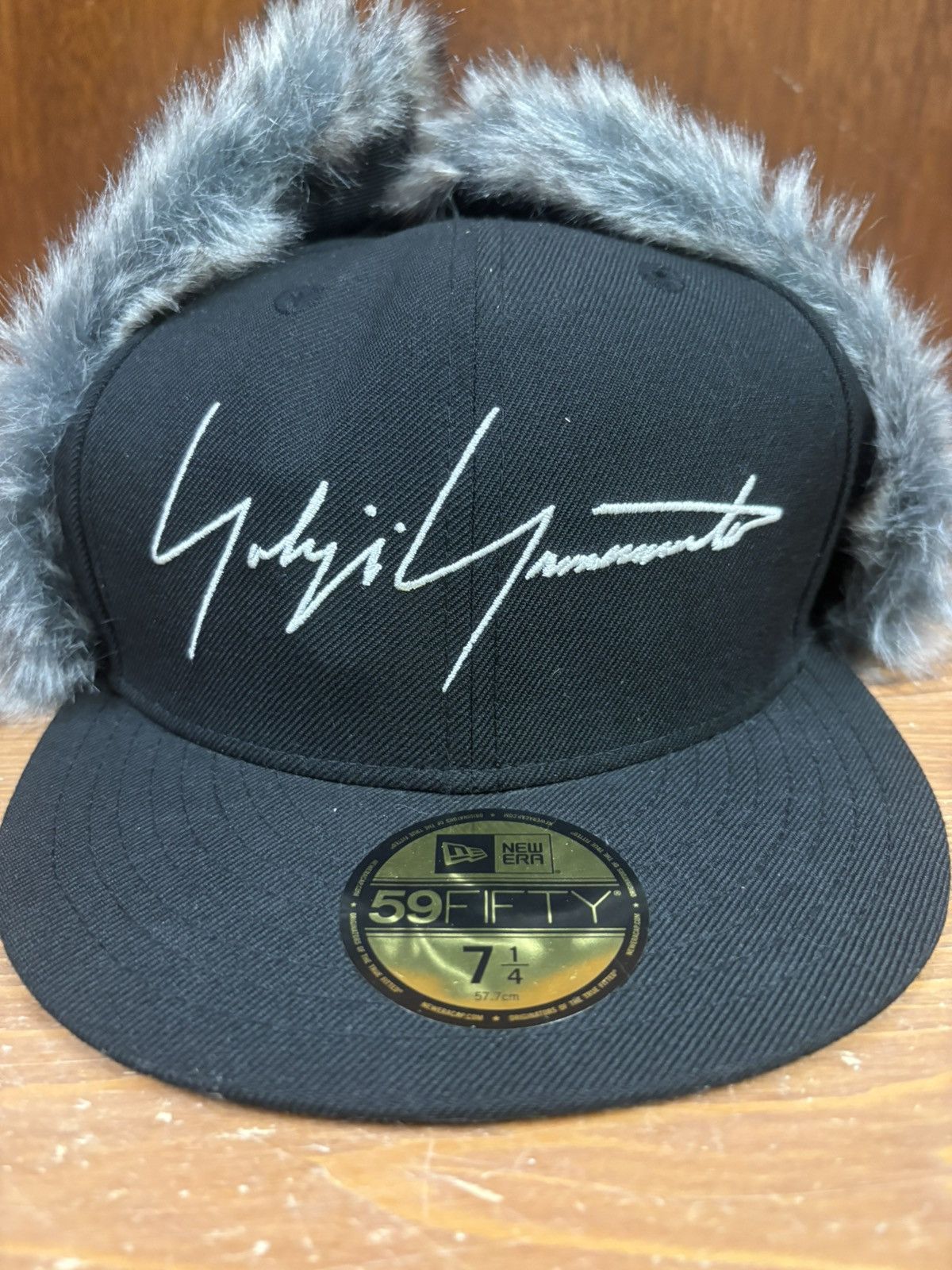 New Era × Yohji Yamamoto Yohji Yamamoto Fur Trim Fitted Cap Size ONE SIZE - 2 Thumbnail