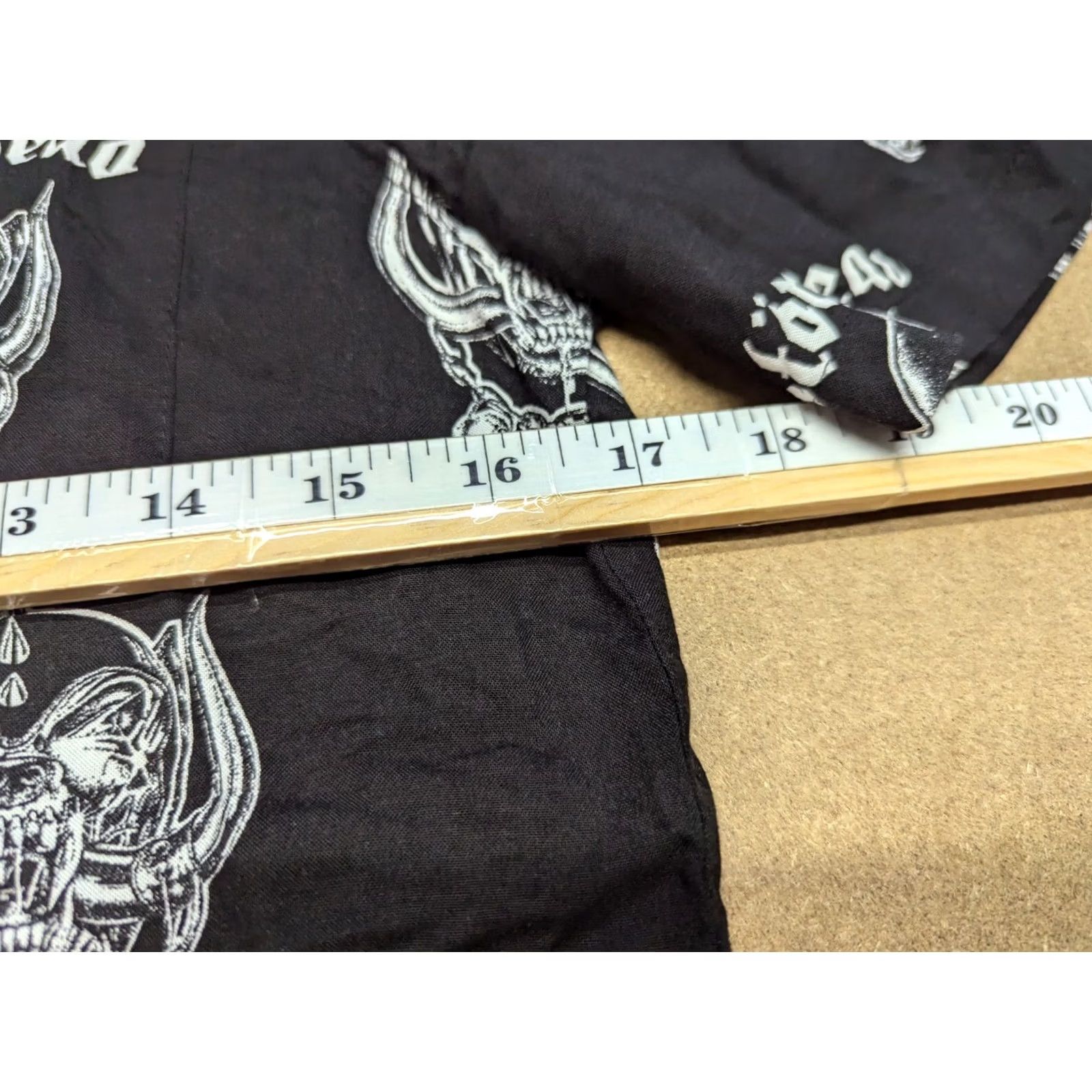 H&M H&M Motorhead Button Up Shirt Mens XS Black White AOP Short Sleeves Size US XS / EU 42 / 0 - 7 Thumbnail