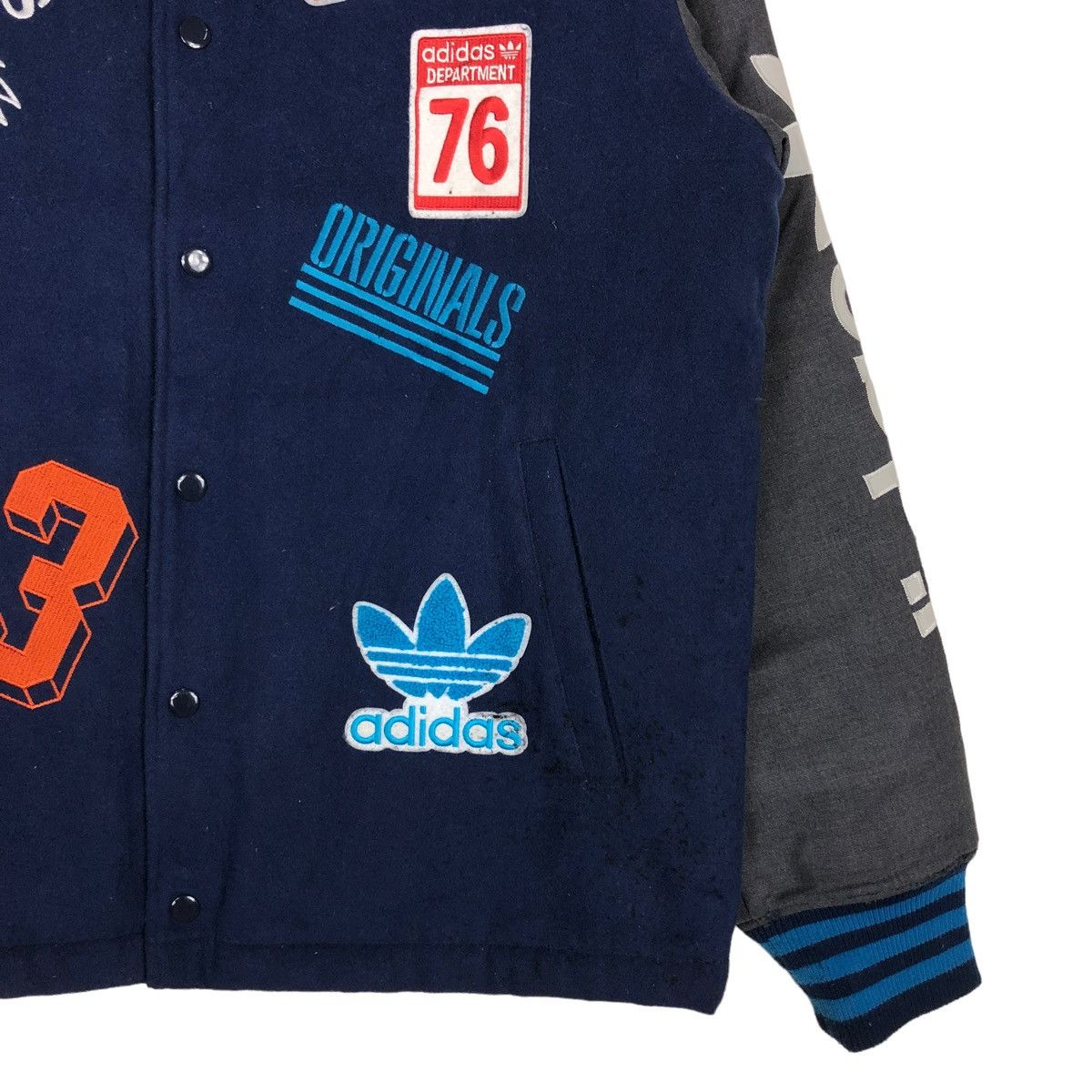 Adidas 🔥VINTAGE VARSITY JACKET ADIDAS BIG LOGO FULL PRINT Size US M / EU 48-50 / 2 - 5 Thumbnail