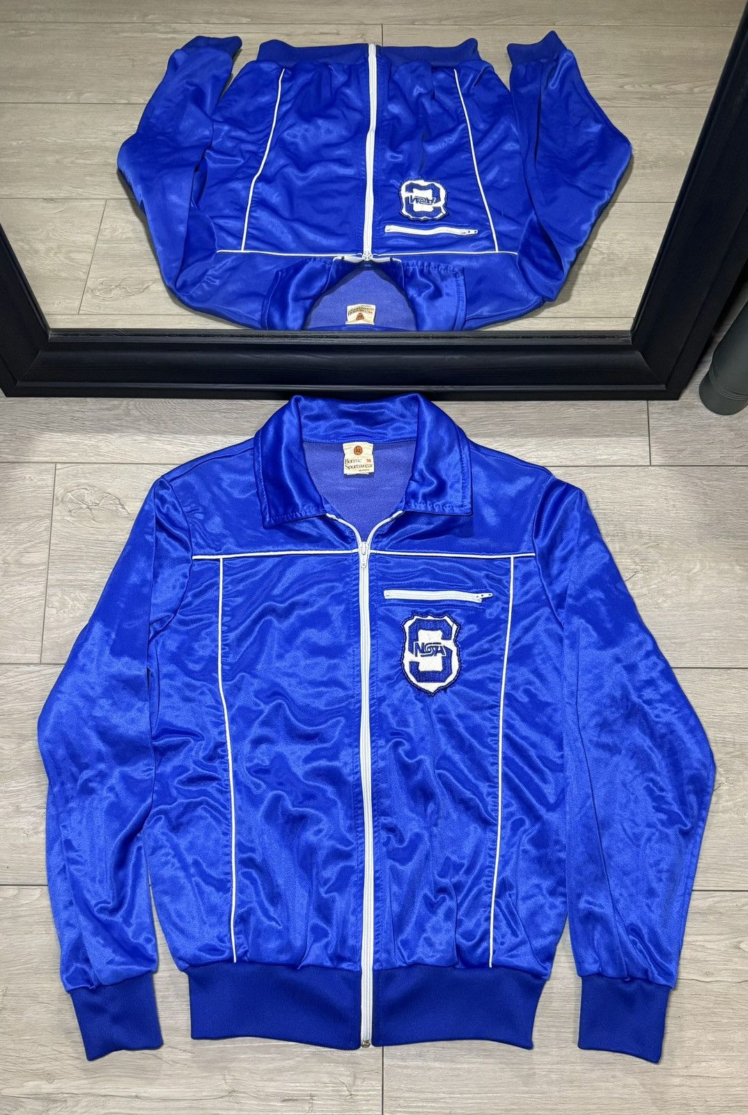Other Vintage 1990s S noa Satin Blue Varsity Embroidered Jacket Size US M / EU 48-50 / 2 - 1 Thumbnail
