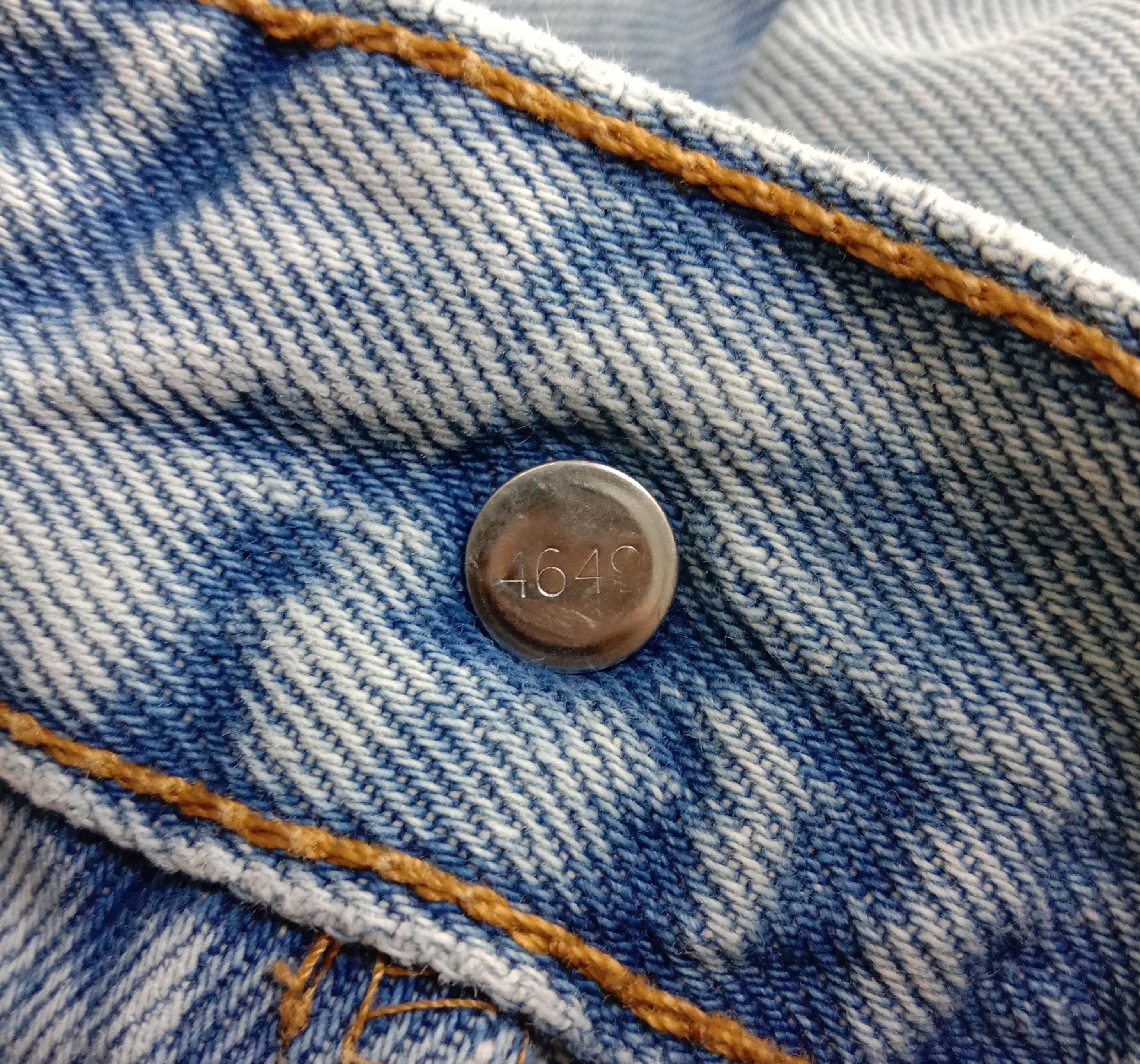 Vintage Levi's 505 Jeans Light Wash Distressed Denim