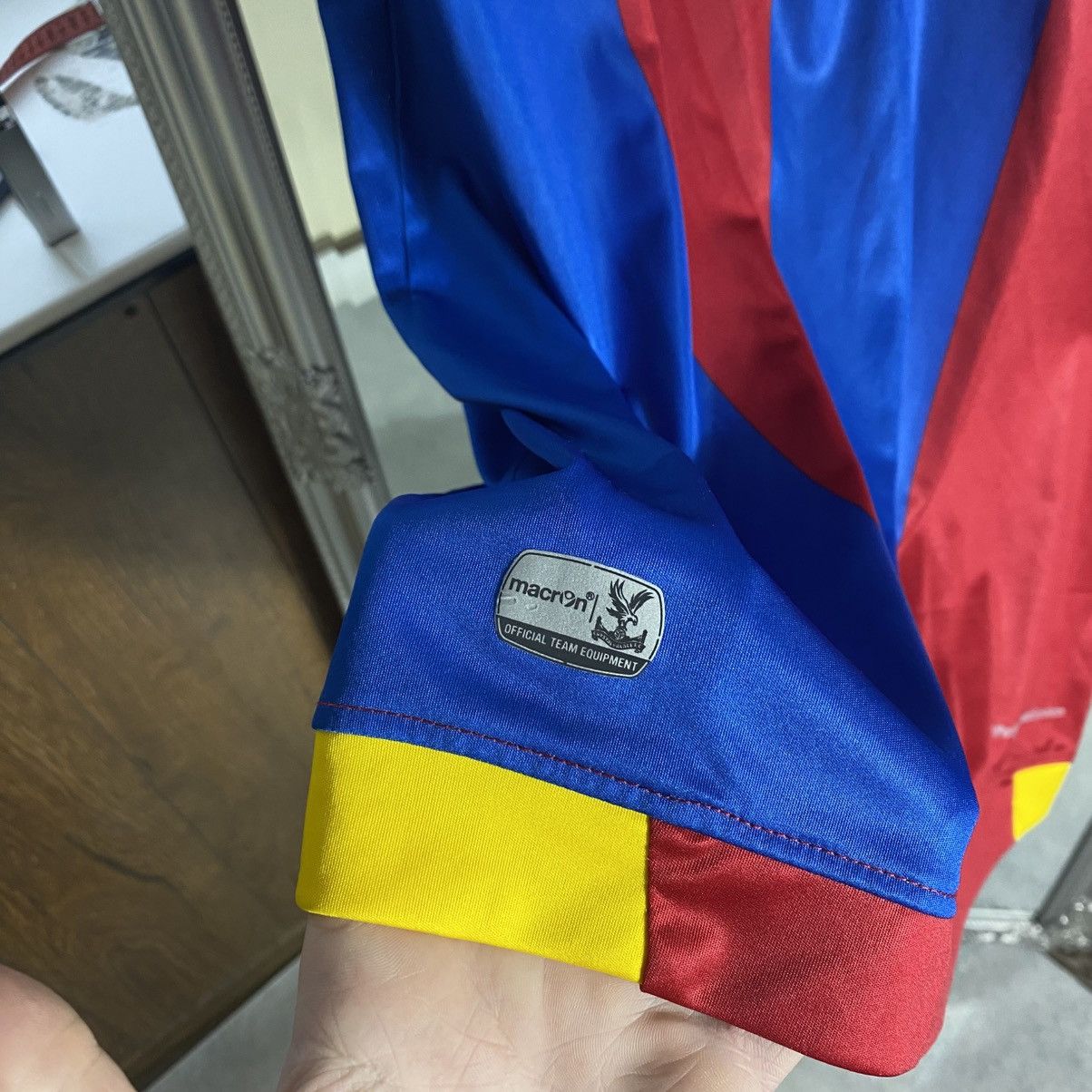 Macron Vintage soccer jersey Crystal Palace size XL rare Size US XL / EU 56 / 4 - 5 Thumbnail