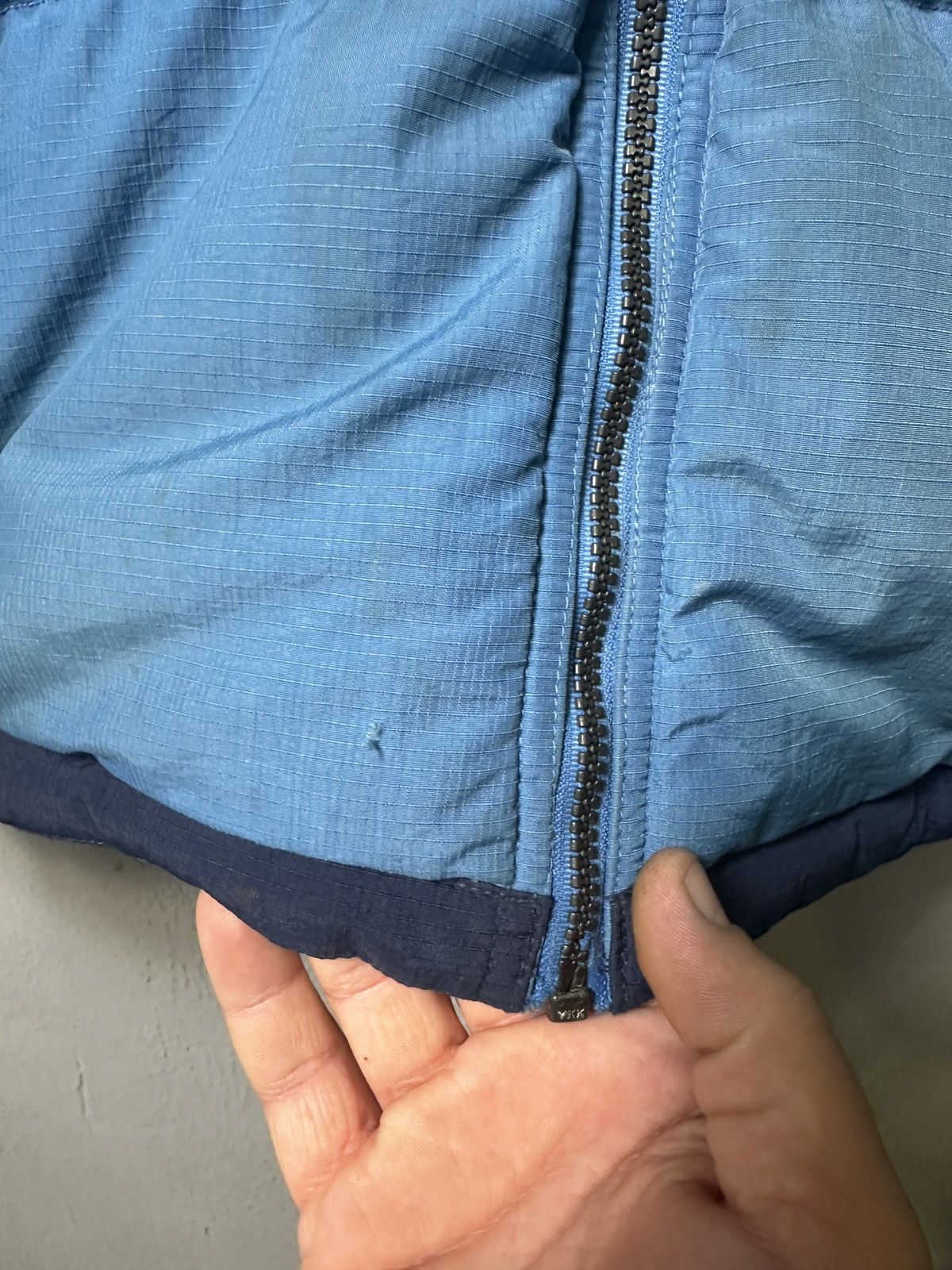 Nike × Vintage Vintage 90’s Faded Nike Down Puffer Jacket Big Logo Size US L / EU 52-54 / 3 - 5 Thumbnail