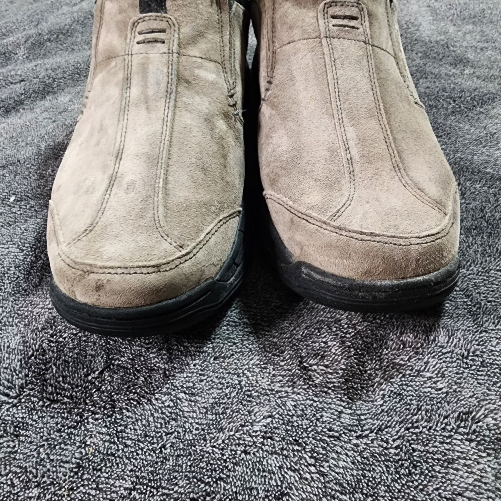 SKECHERS Skechers suede shoes leather slip on ;oafers mens sz 10 SHLF Size US 10 / EU 43 - 6 Thumbnail
