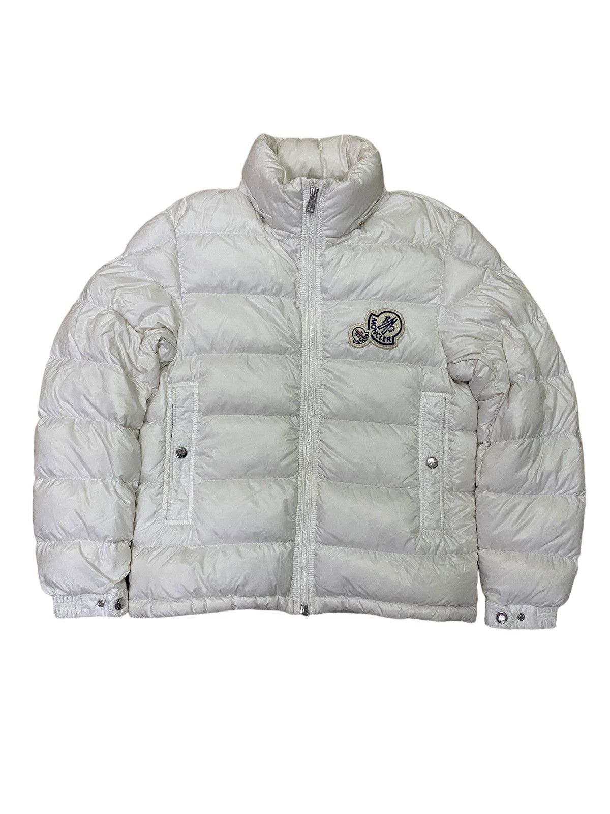 image of Moncler Doudoune Down Jacket in White, Women's (Size Small)